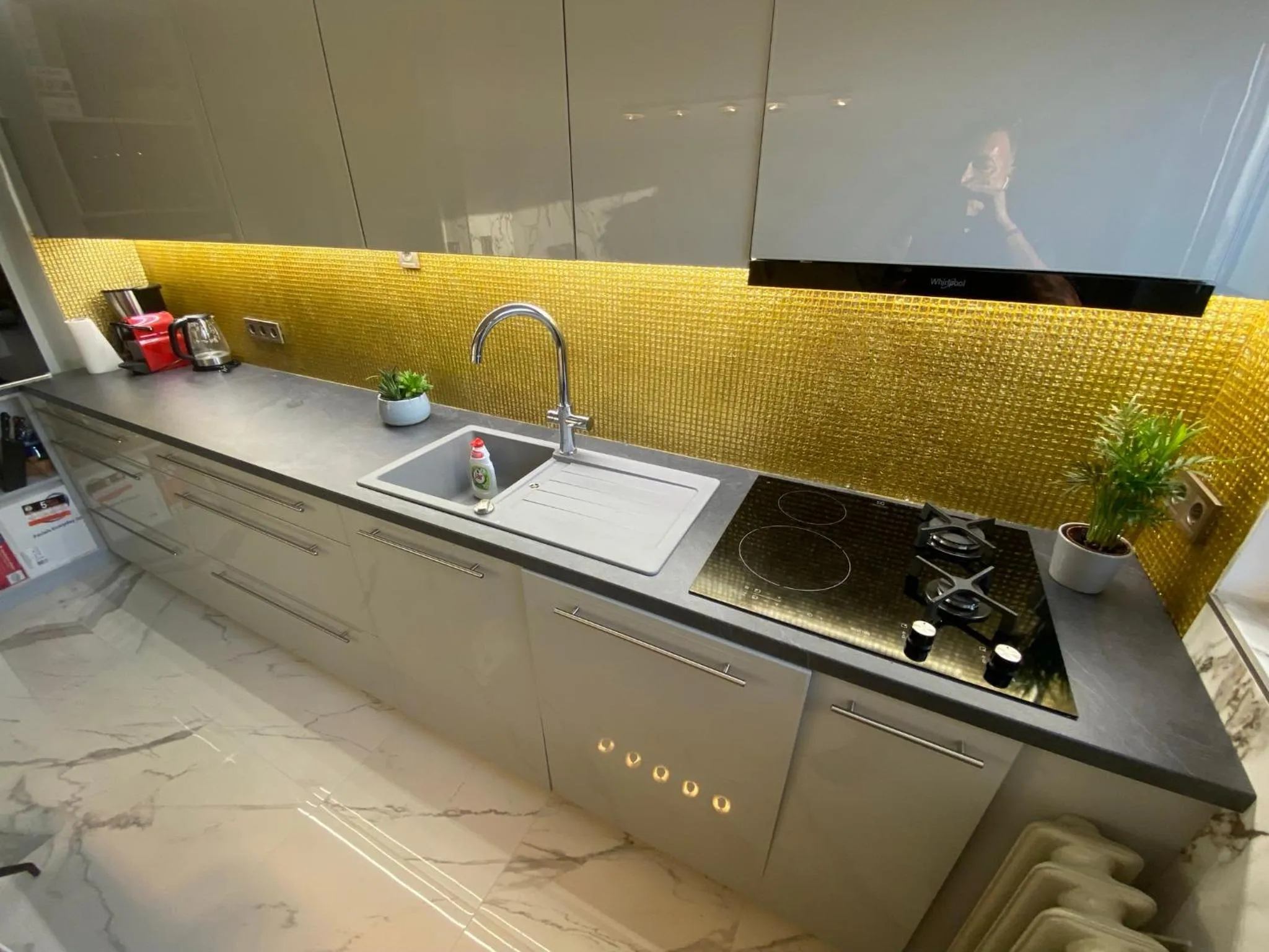 Lonyay Street Apartment