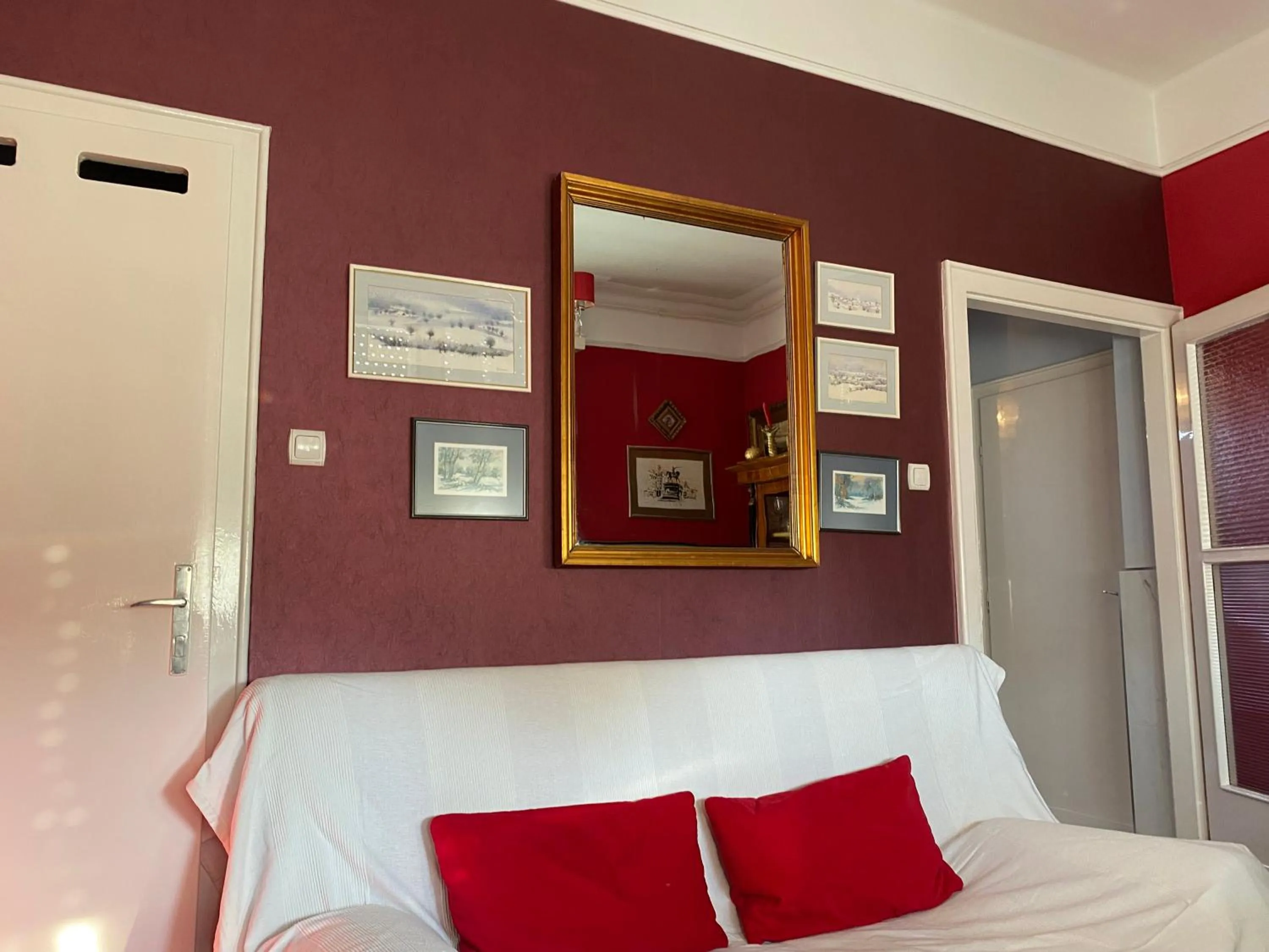 Lonyay Street Apartment