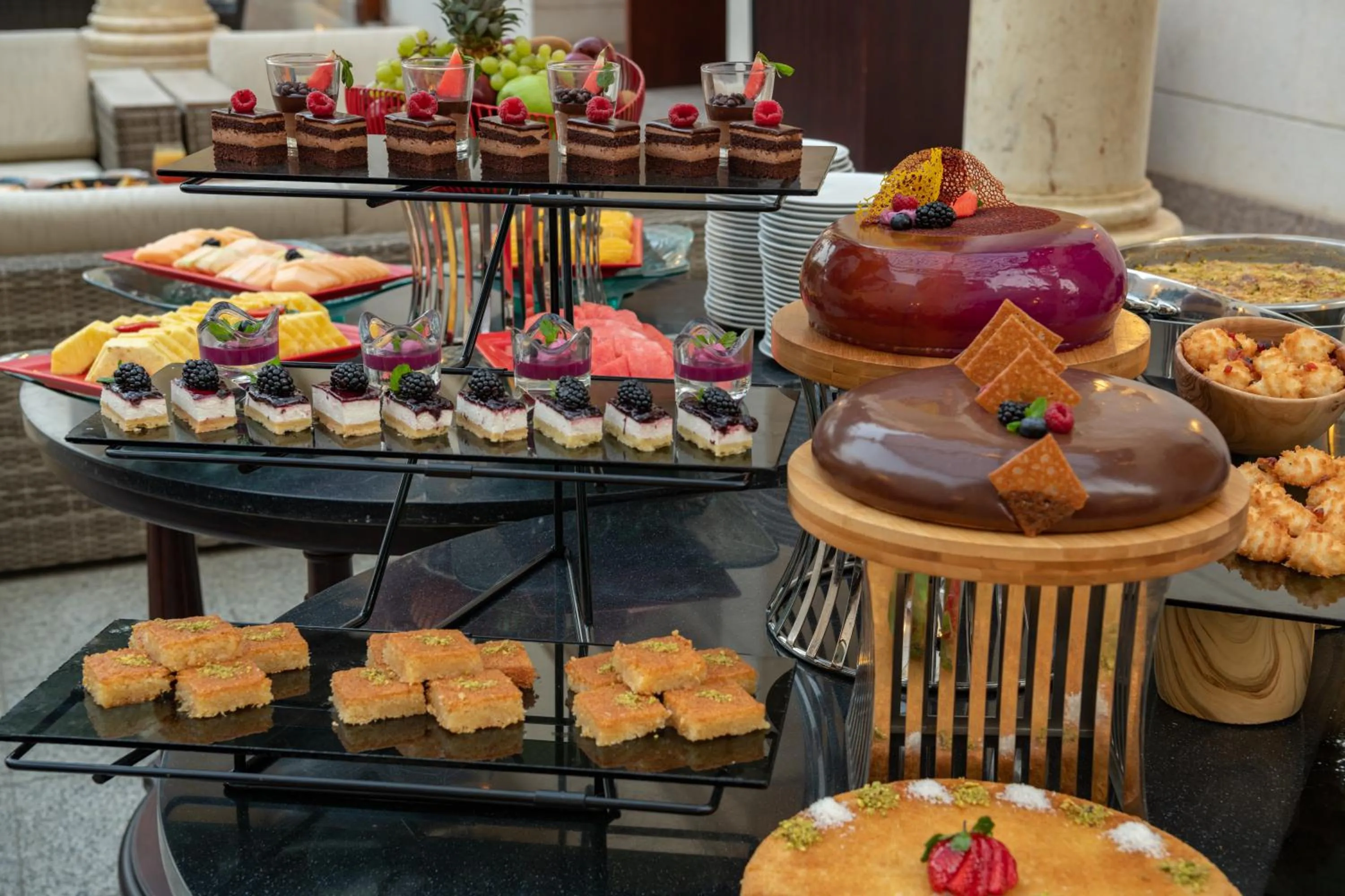 Food and drinks in Park Inn by Radisson Makkah Al Naseem