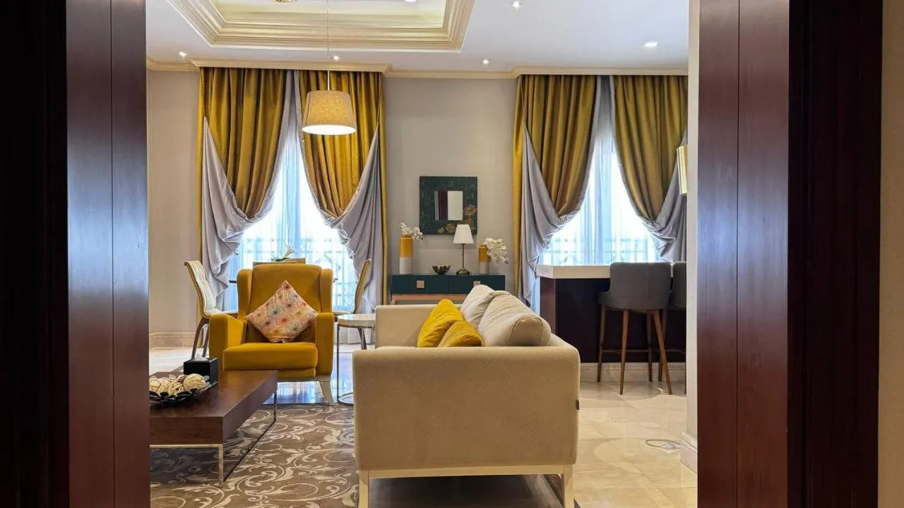 Living room in Park Inn by Radisson Makkah Al Naseem