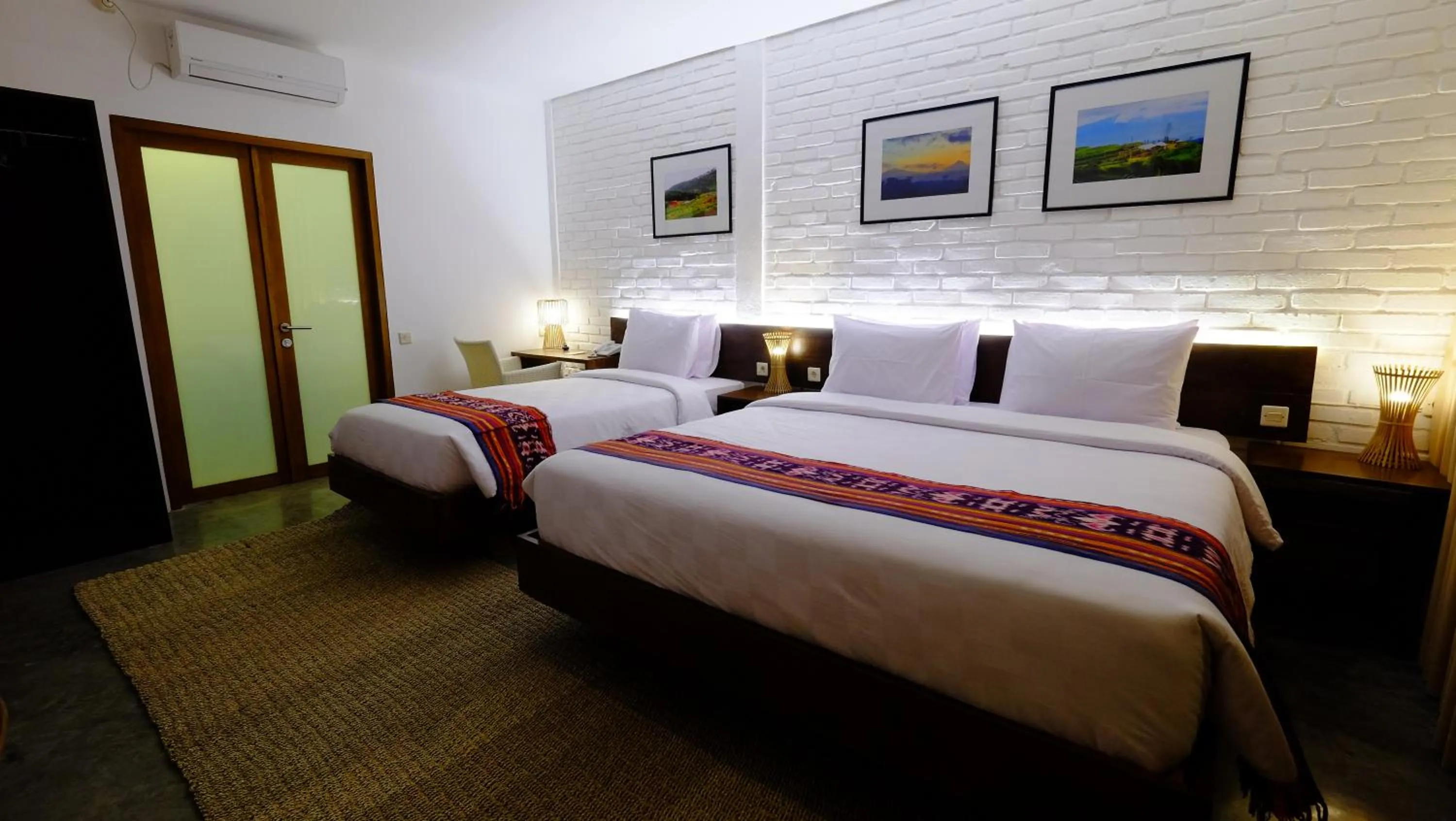 Bed in Shankara Borobudur