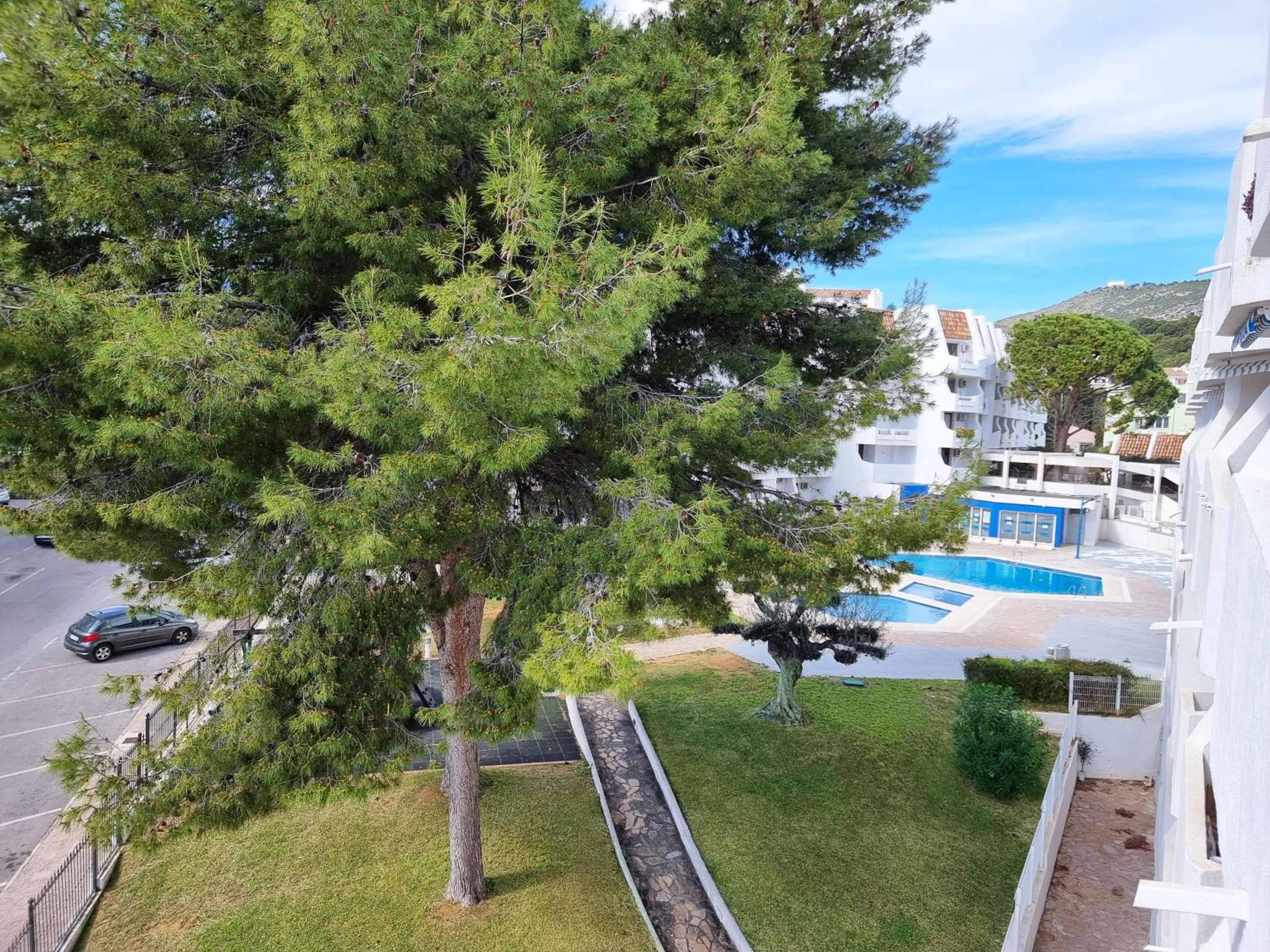 Swimming pool in Apartamentos Eurhostal 3000