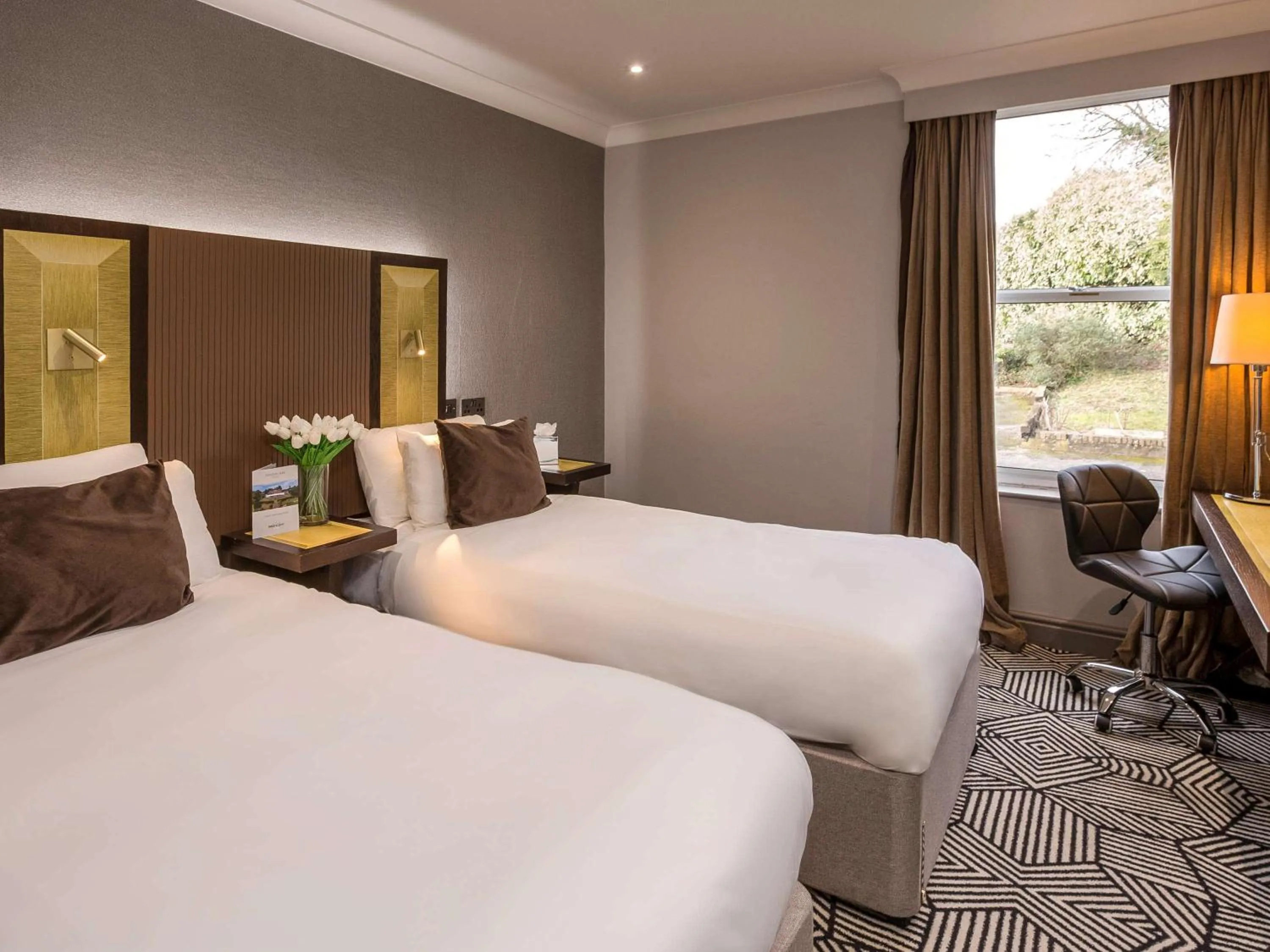 Photo of the whole room, Bed in Hunton Park Hotel