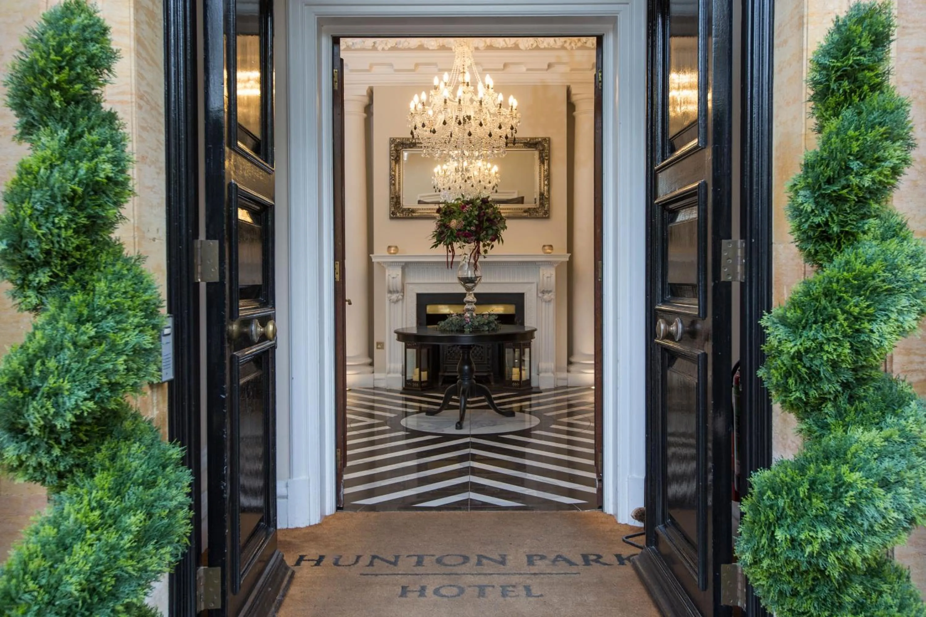 Facade/entrance in Hunton Park Hotel