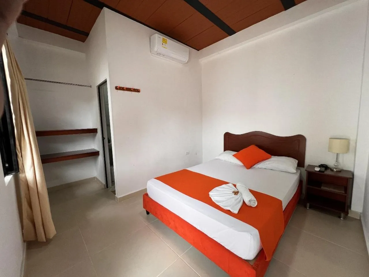 Bedroom, Bed in Hotel Colonial Villavieja