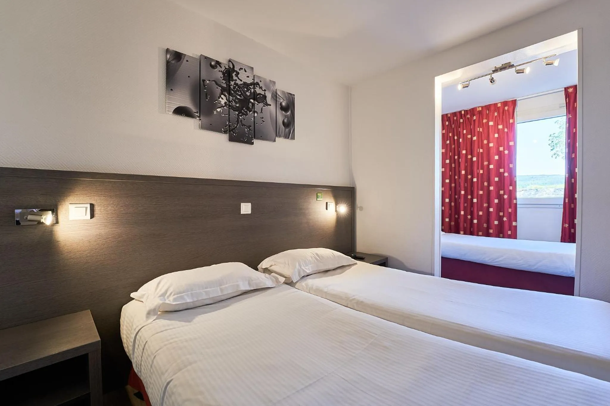 Bedroom, Bed in Authentic by balladins Dijon / Marsannay-la-Côte