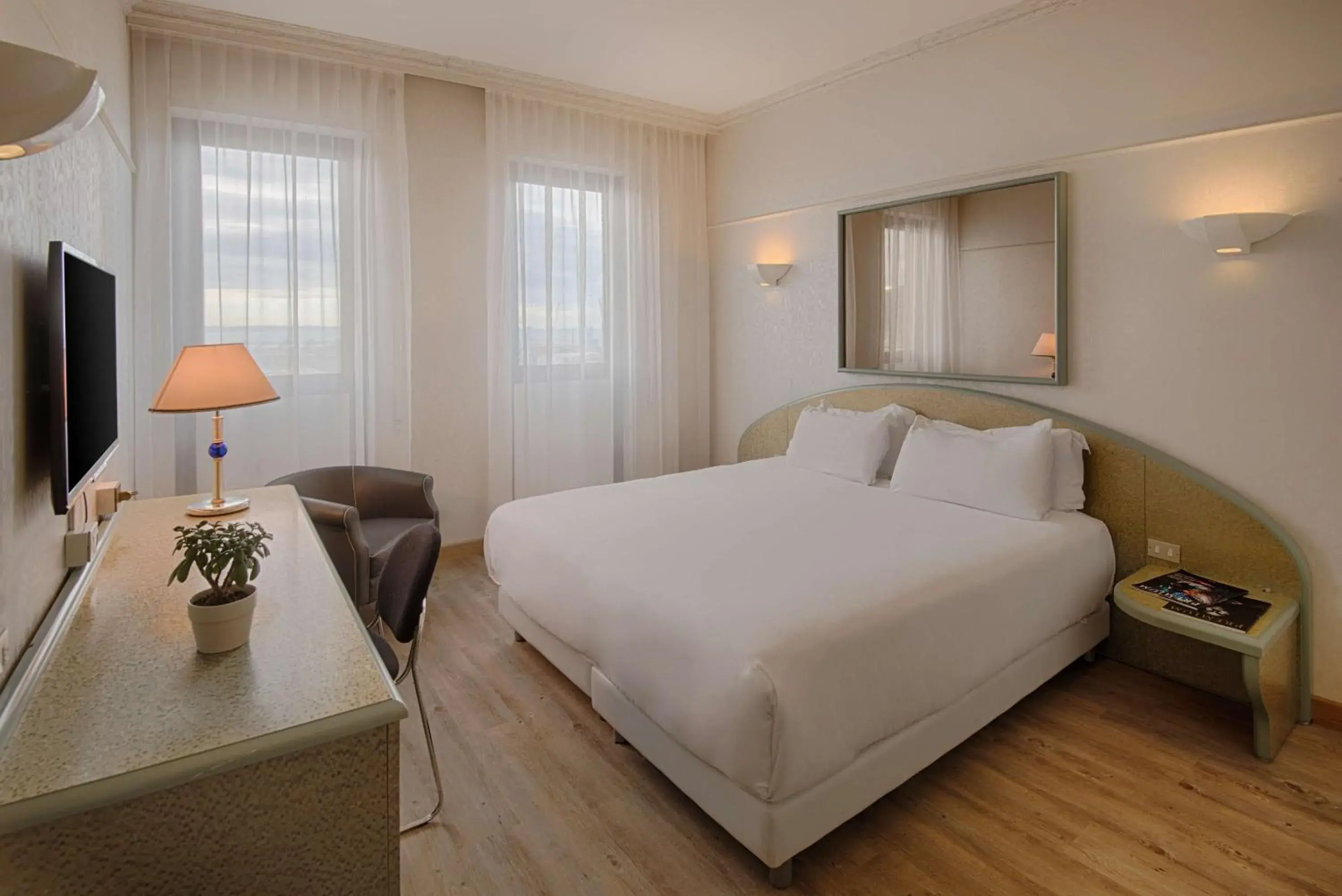 Standard Double or Twin Room in NH Ancona Standard Double or Twin Room in NH Ancona