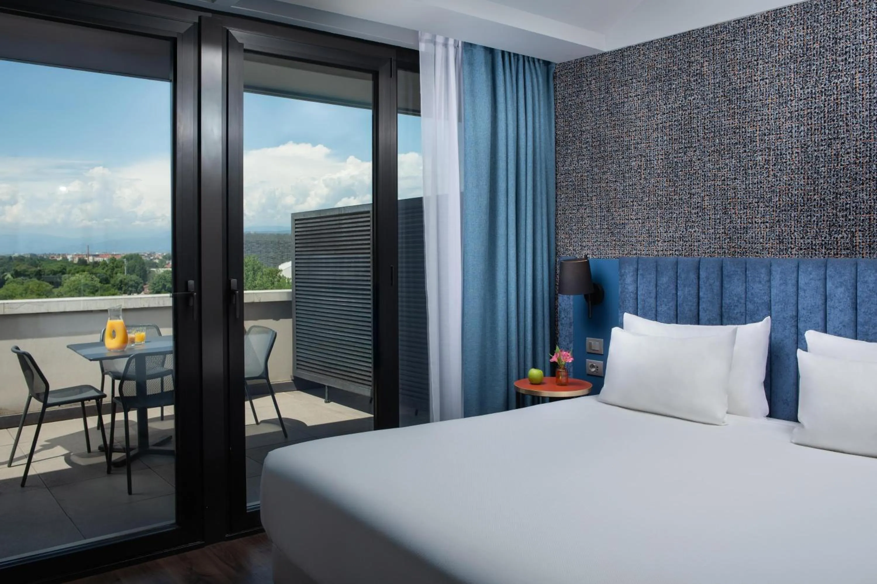 Bedroom, Bed in NH Firenze