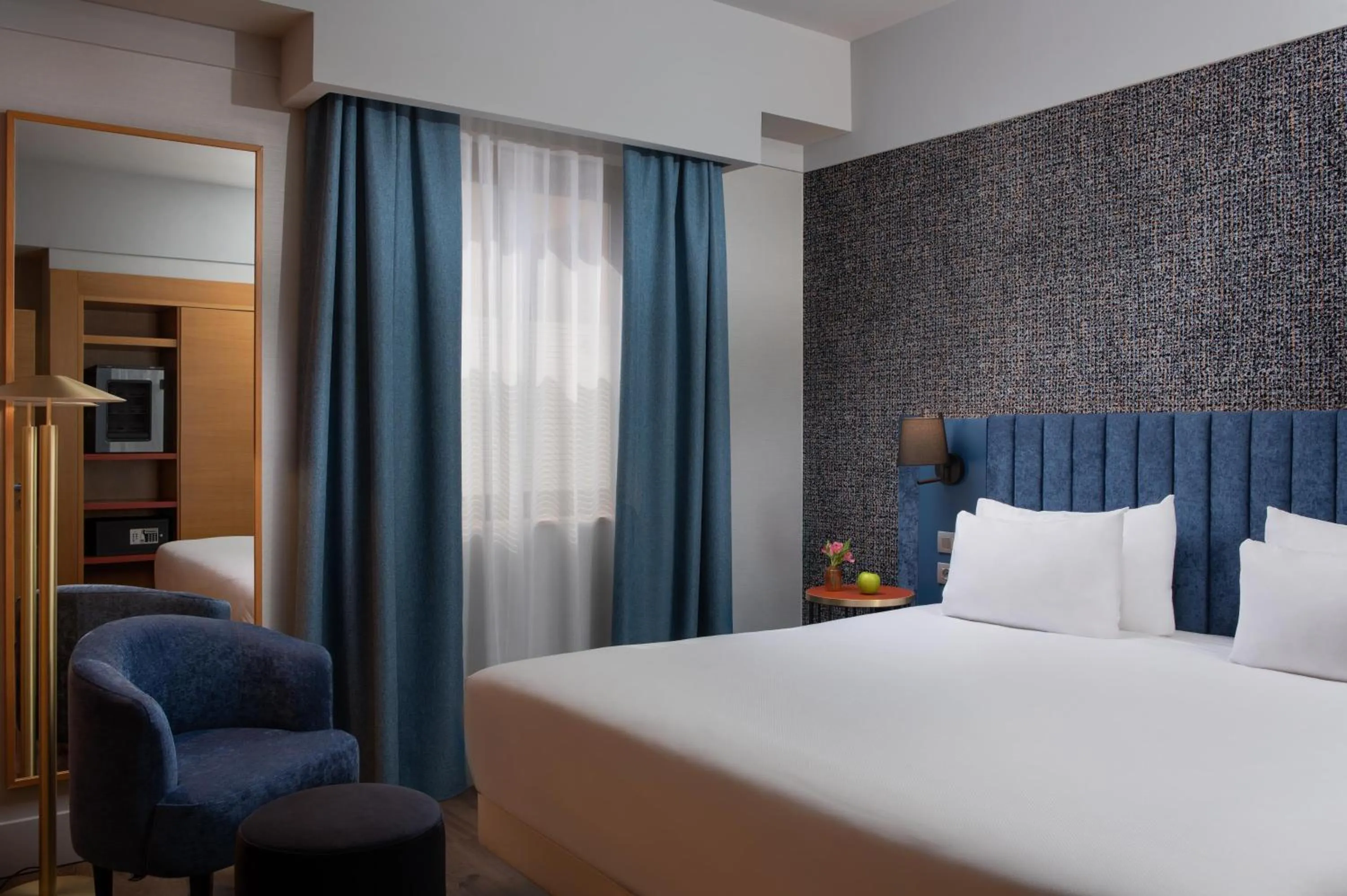 Bedroom, Bed in NH Firenze