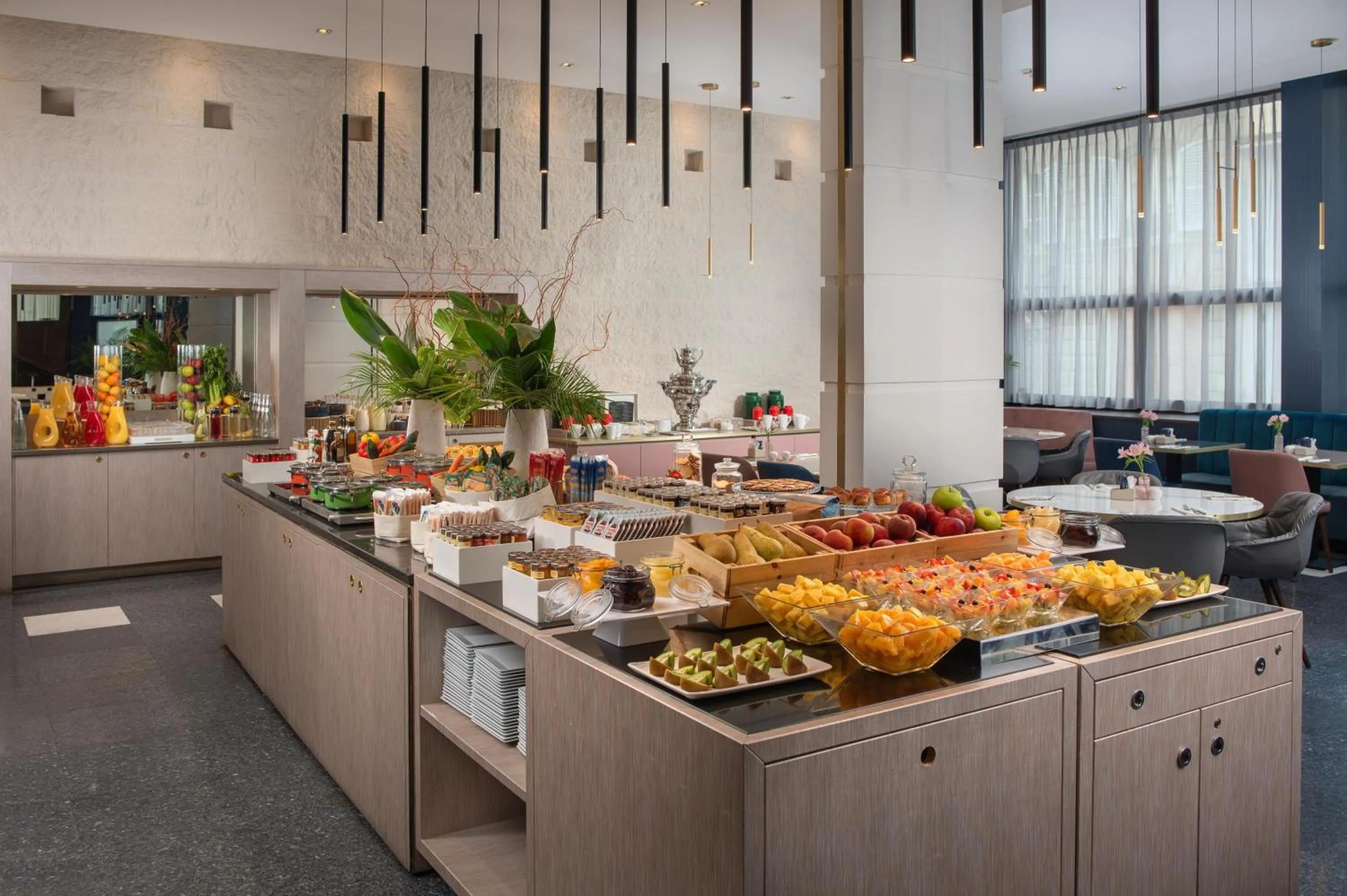 Restaurant/places to eat in NH Firenze