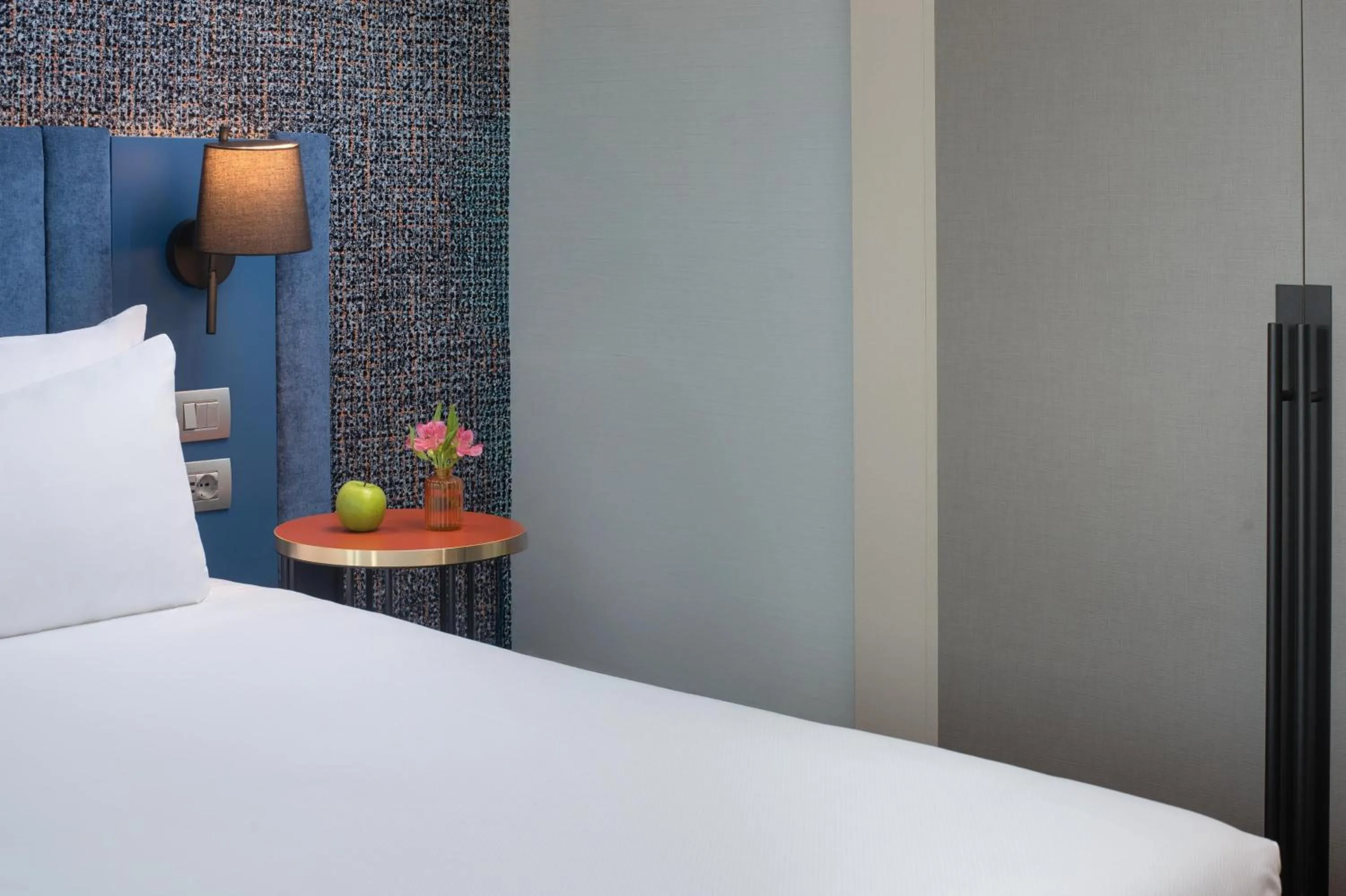 Bedroom, Bed in NH Firenze