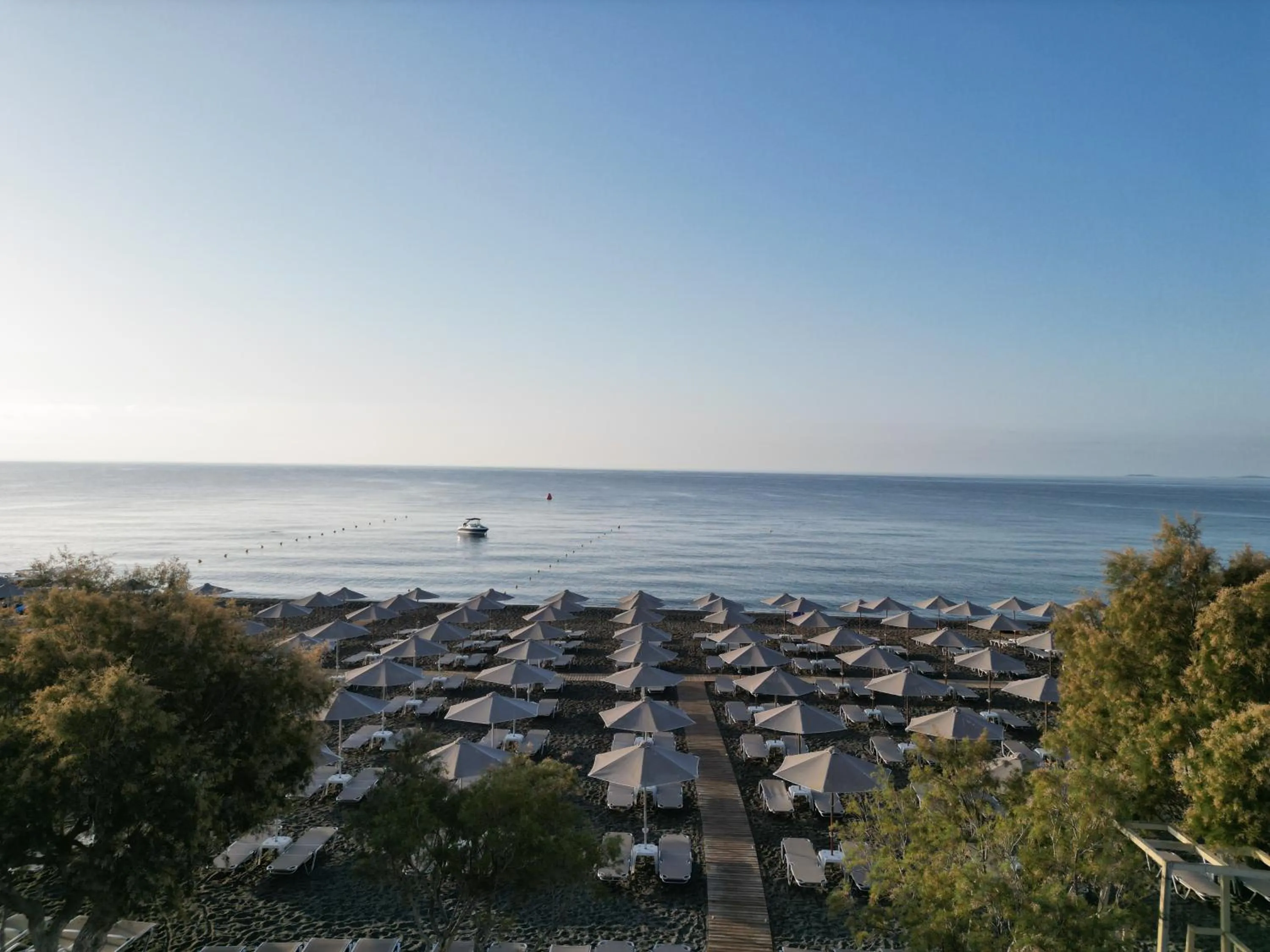 Beach in Ostria Resort & Spa