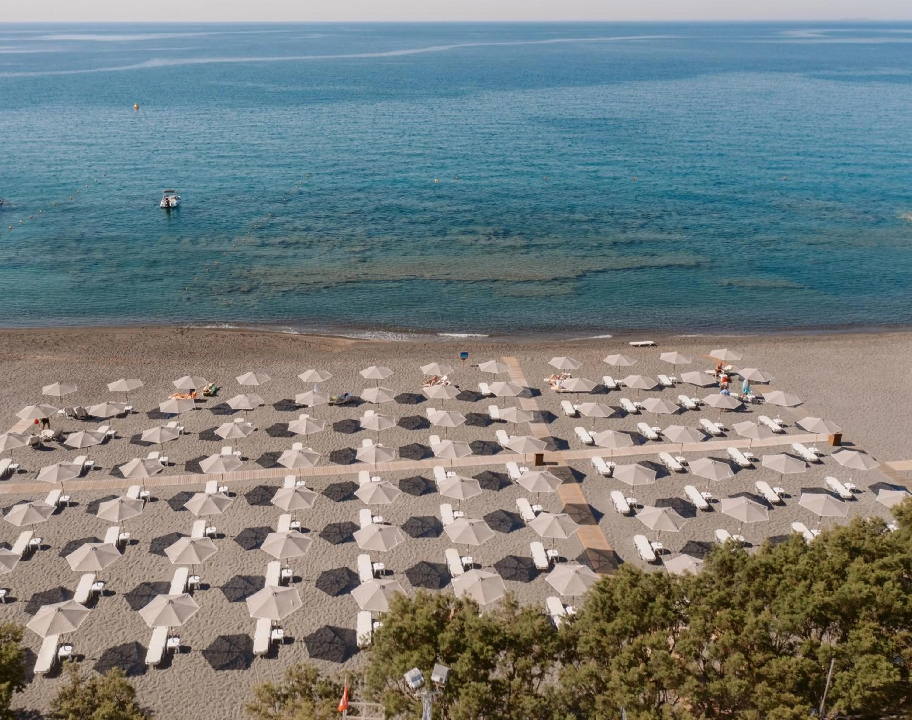 Beach in Ostria Resort & Spa