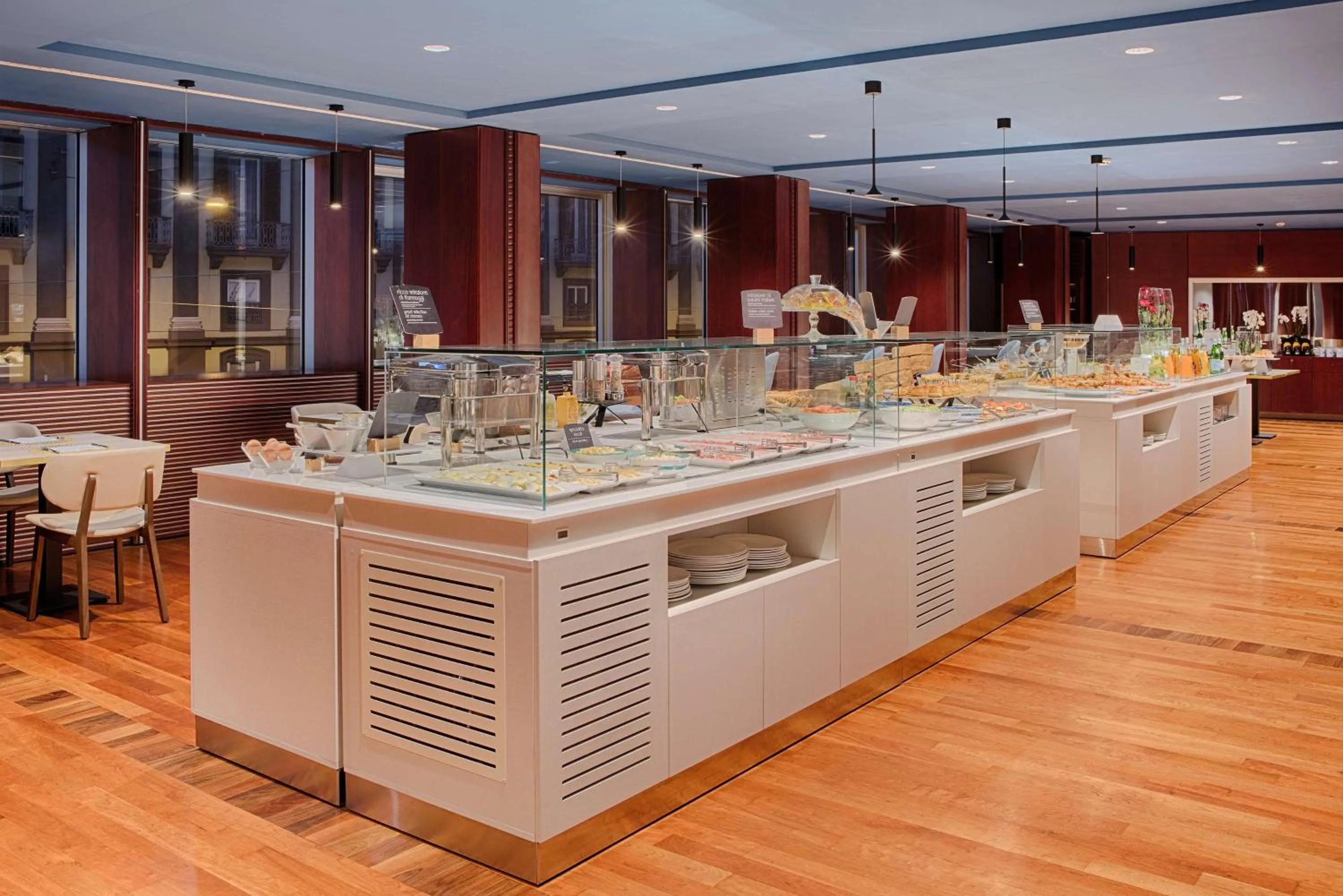 Breakfast in NH Napoli Panorama