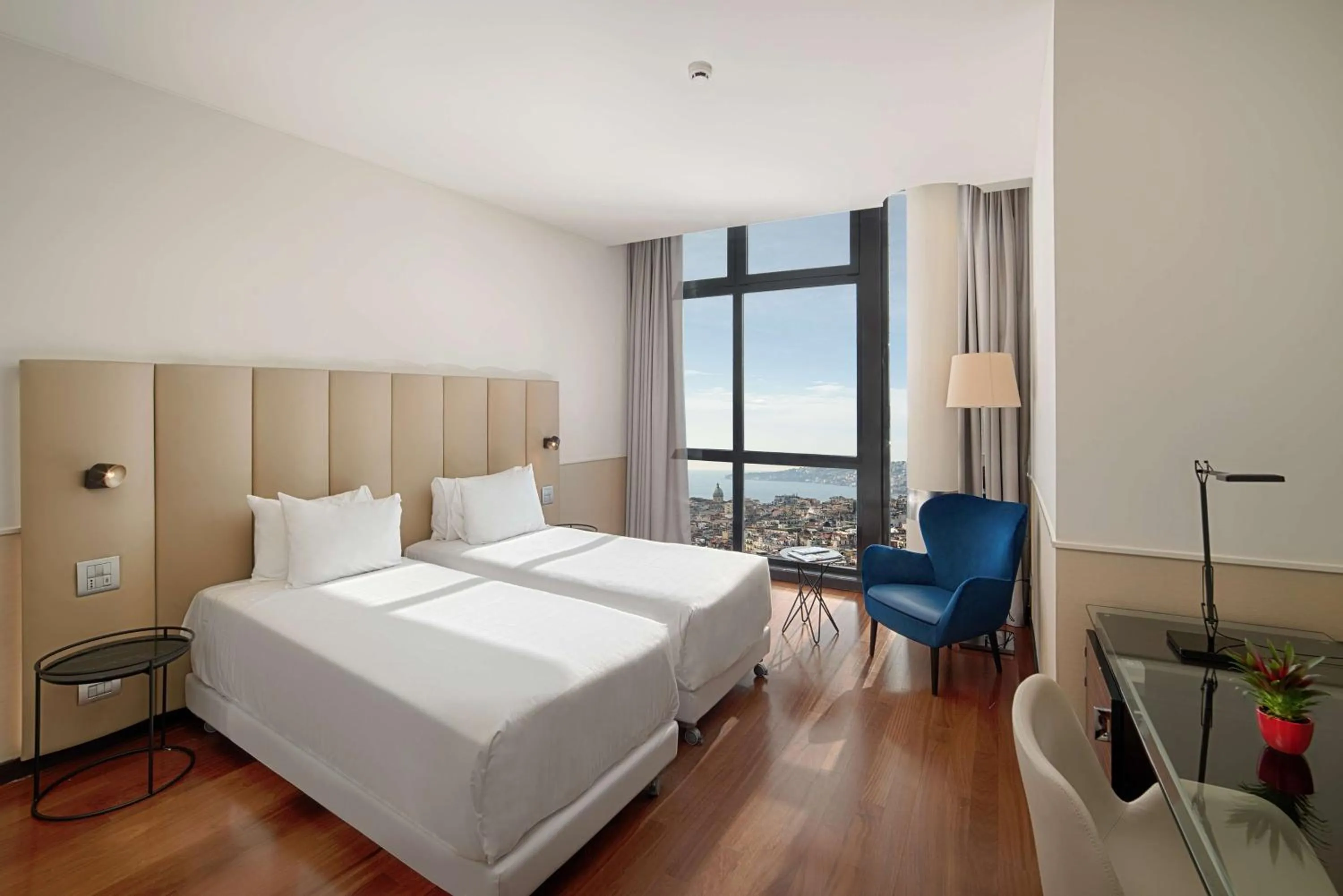 Bedroom, Bed in NH Napoli Panorama