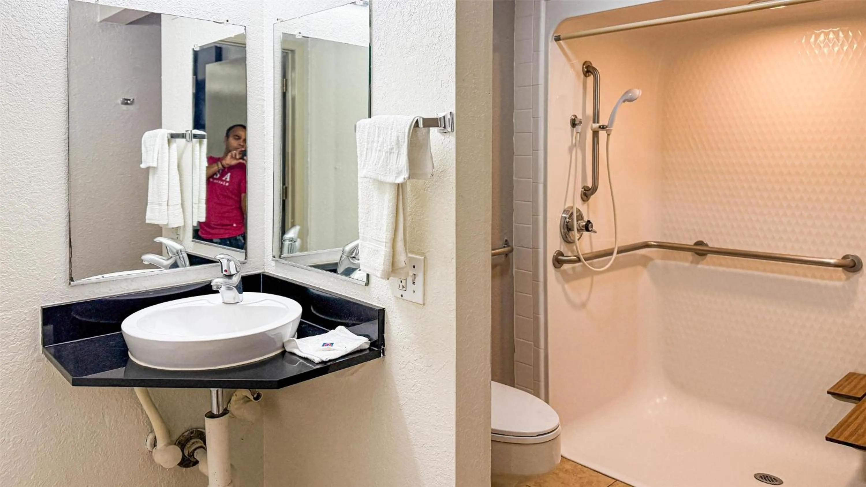 Bathroom in Studio 6-Grand Prairie, TX