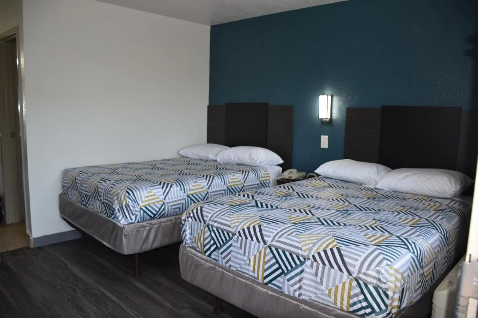 Bedroom, Bed in Studio 6-Grand Prairie, TX