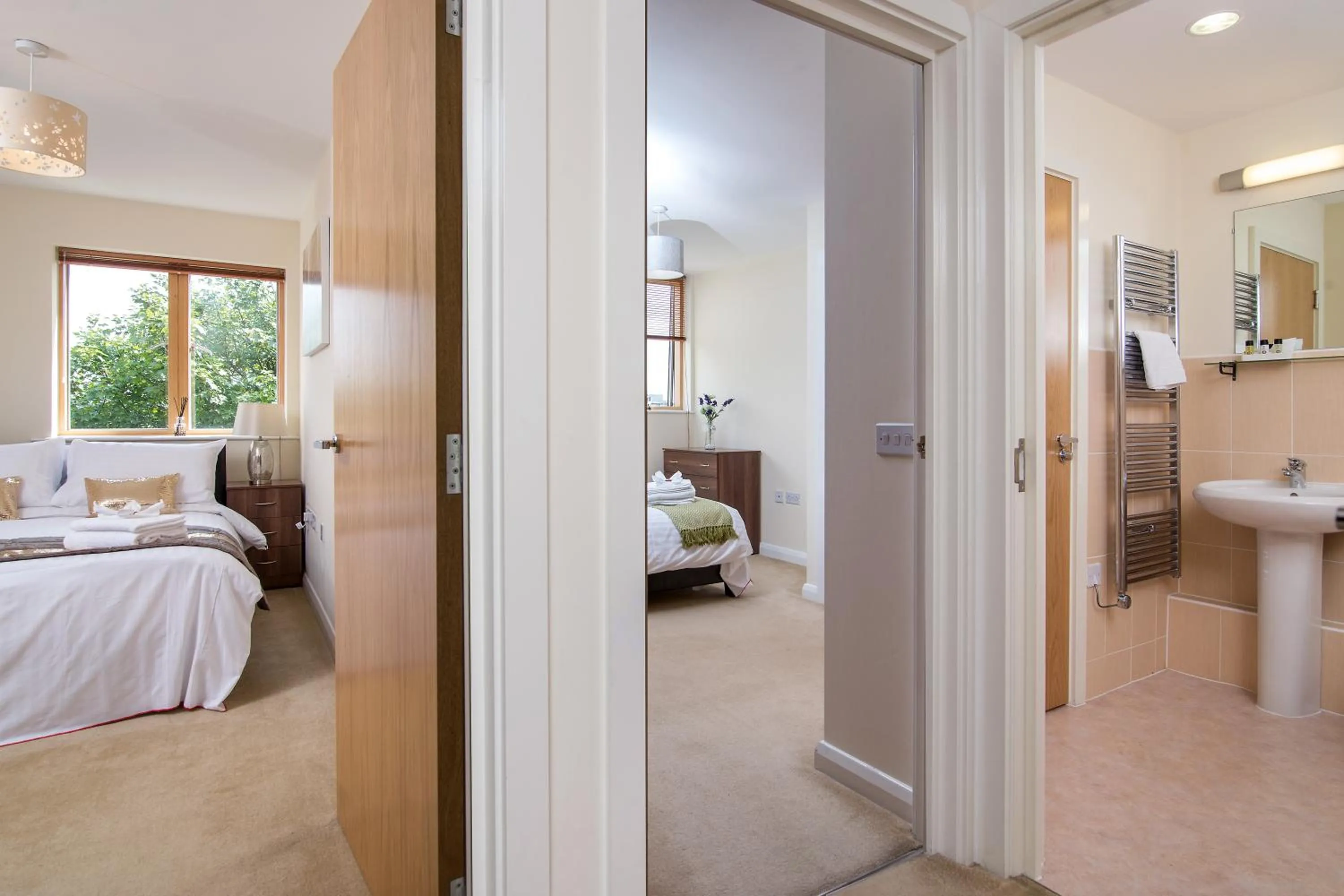 Bed in Mica Point City Centre Apartment