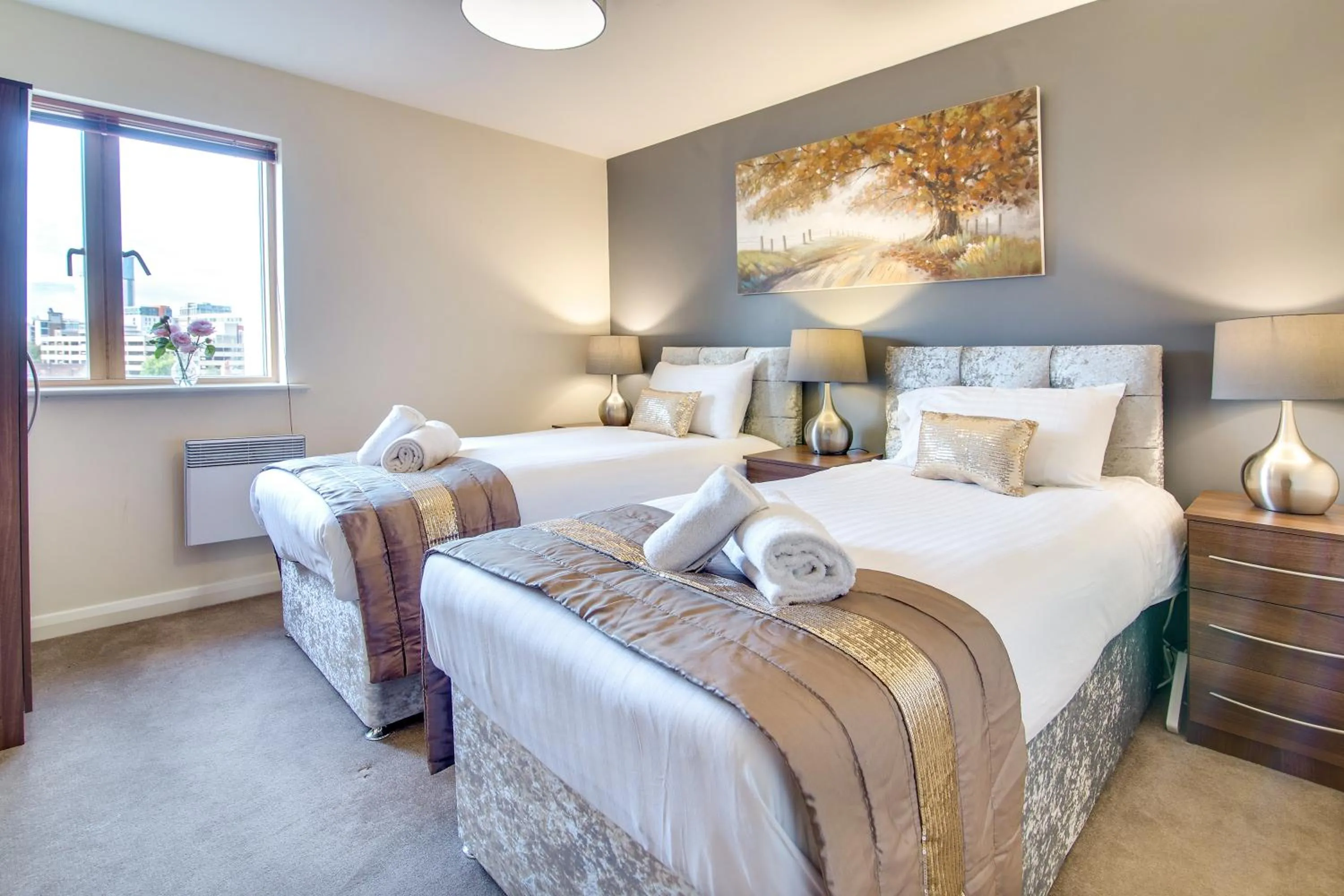 Bed in Mica Point City Centre Apartment