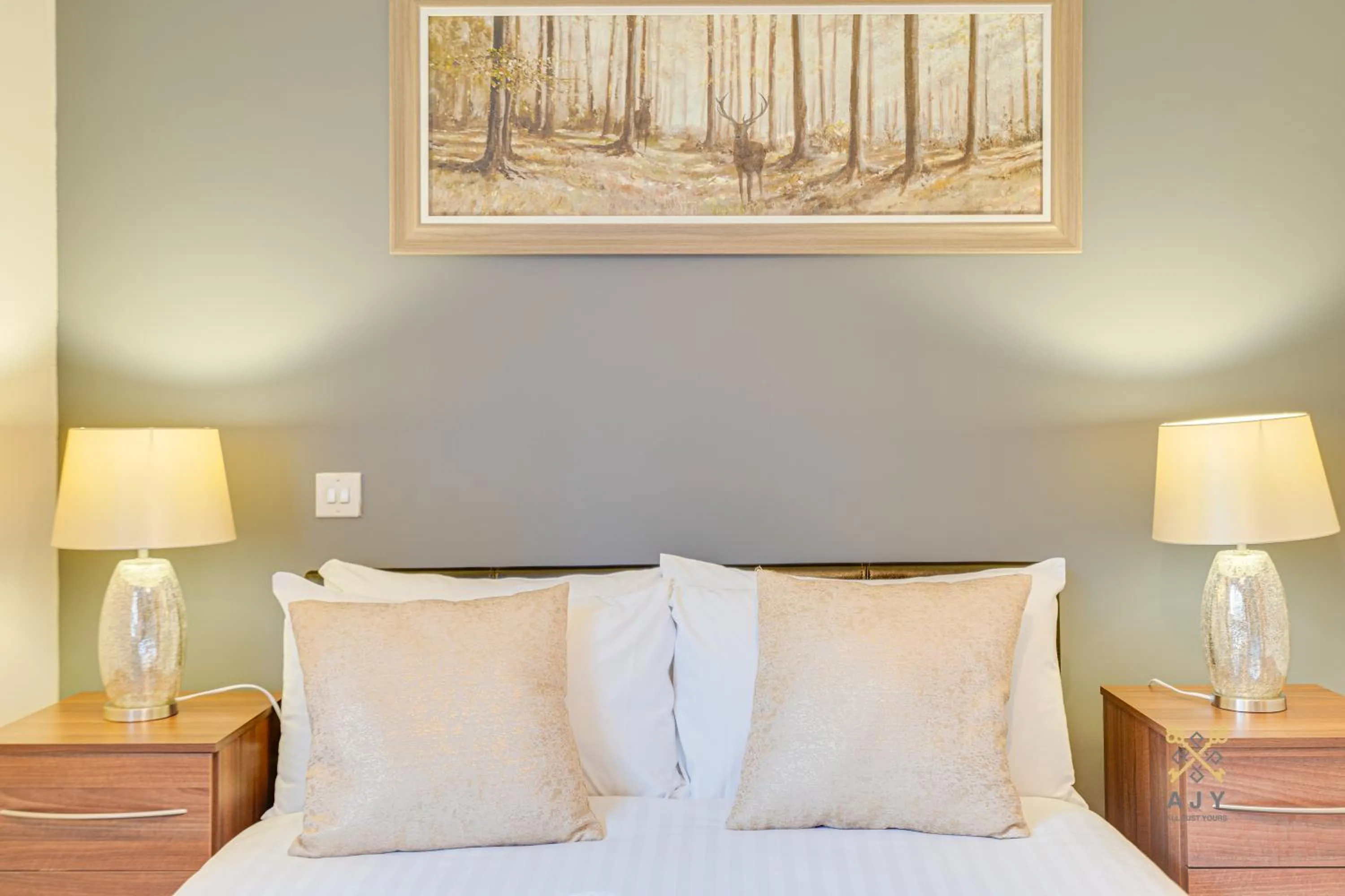 Bed in Mica Point City Centre Apartment