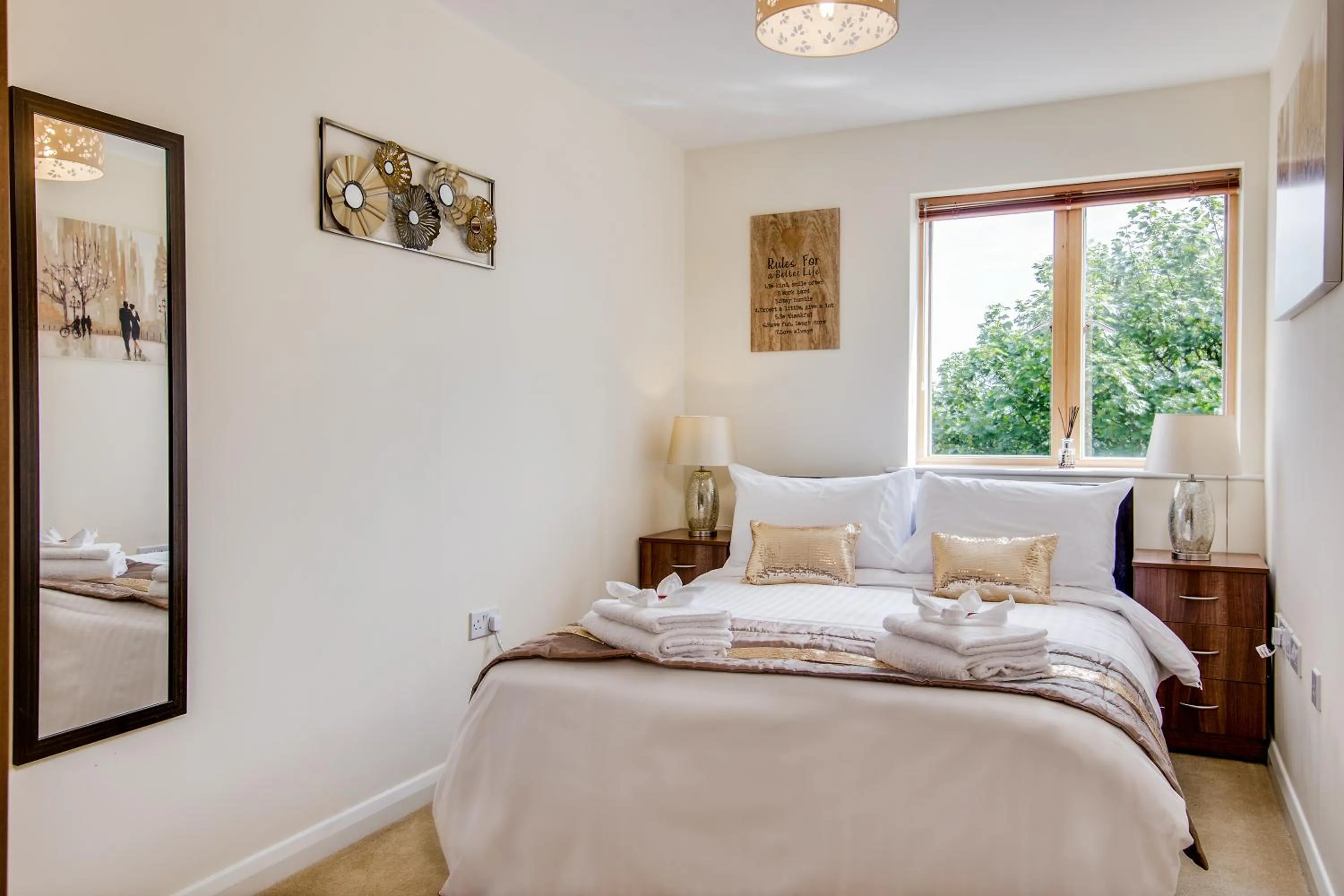 Bed in Mica Point City Centre Apartment