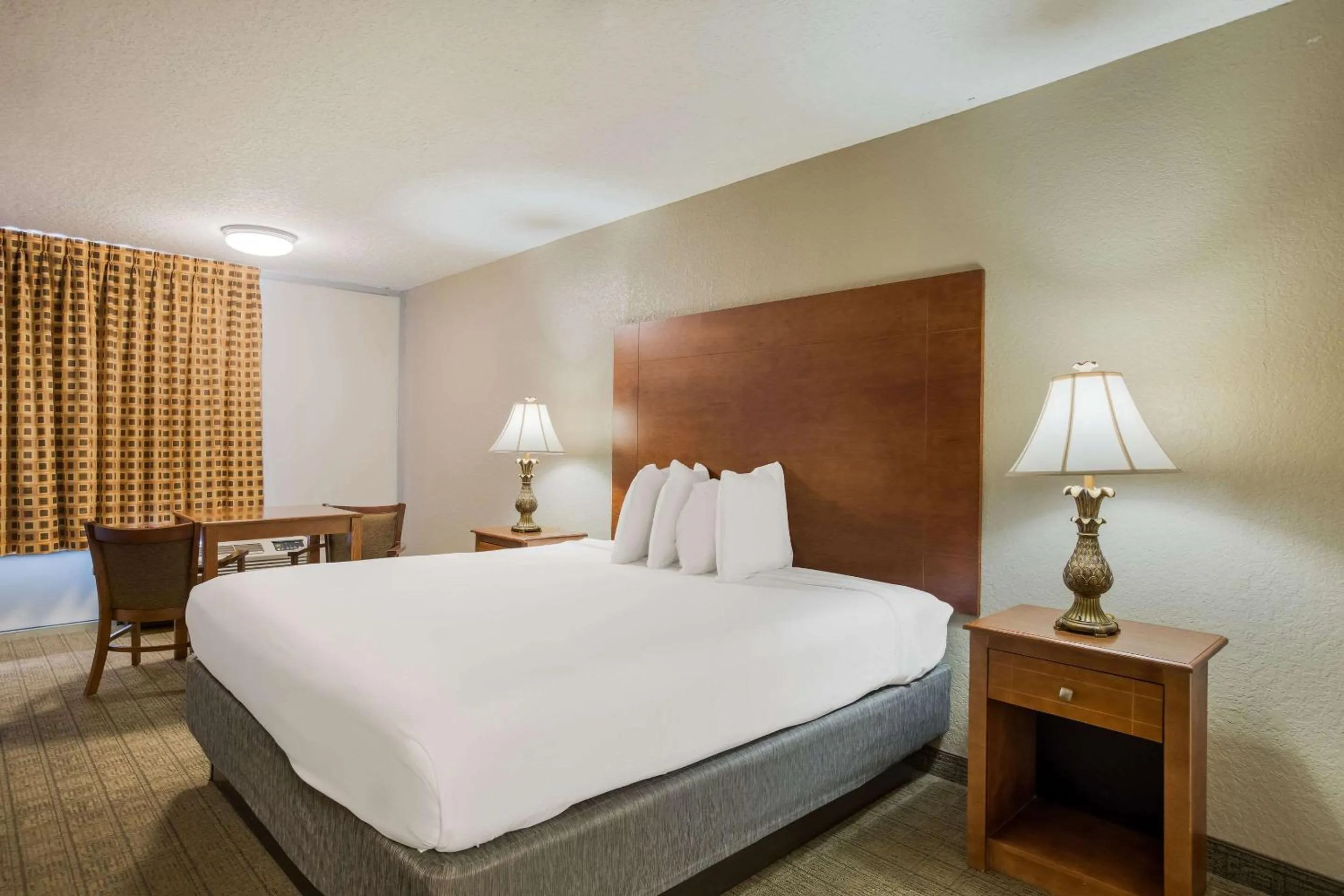 Bedroom, Bed in Econo Lodge Vidalia