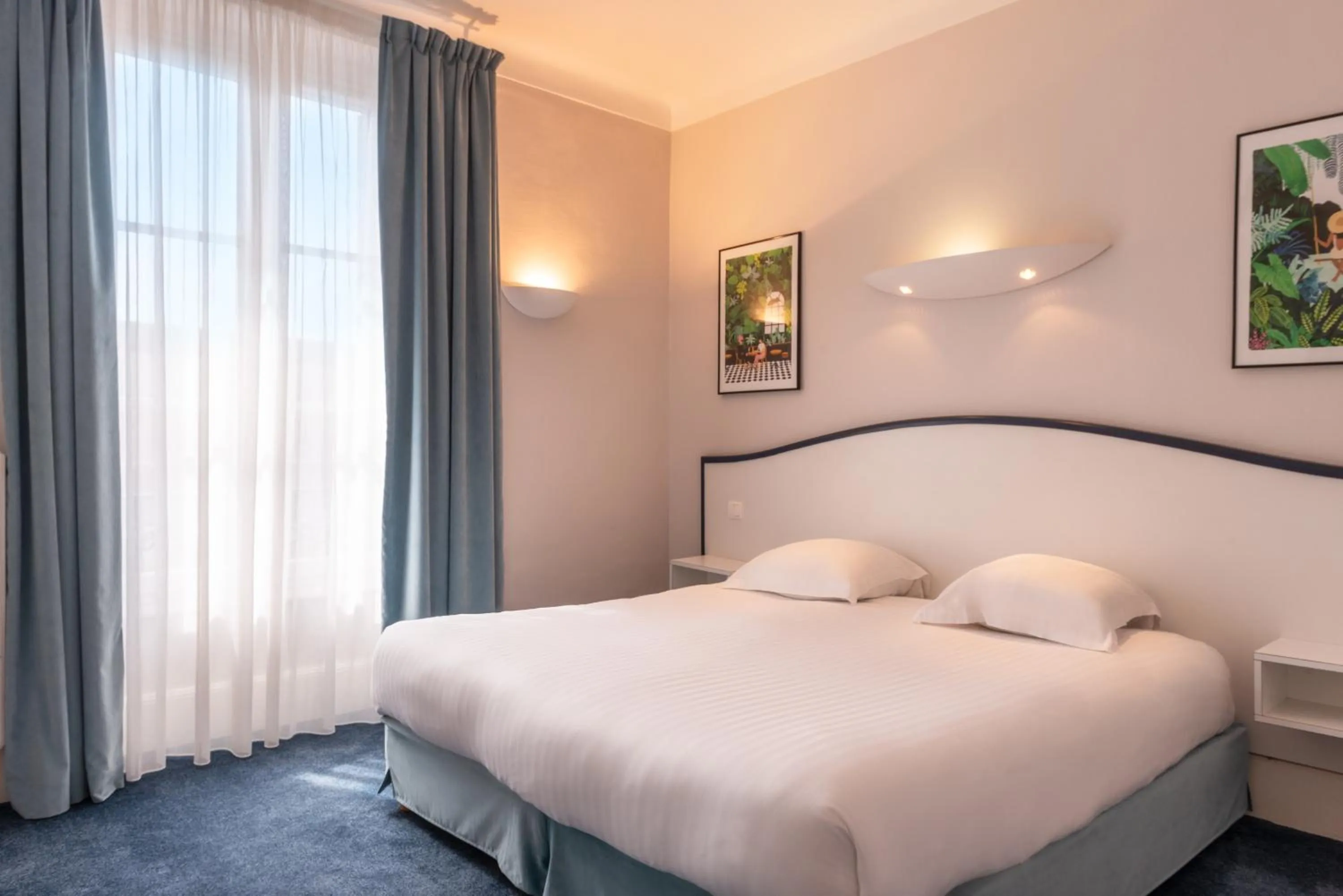 Bed in Hôtel Les Nations The Originals Boutique VICHY