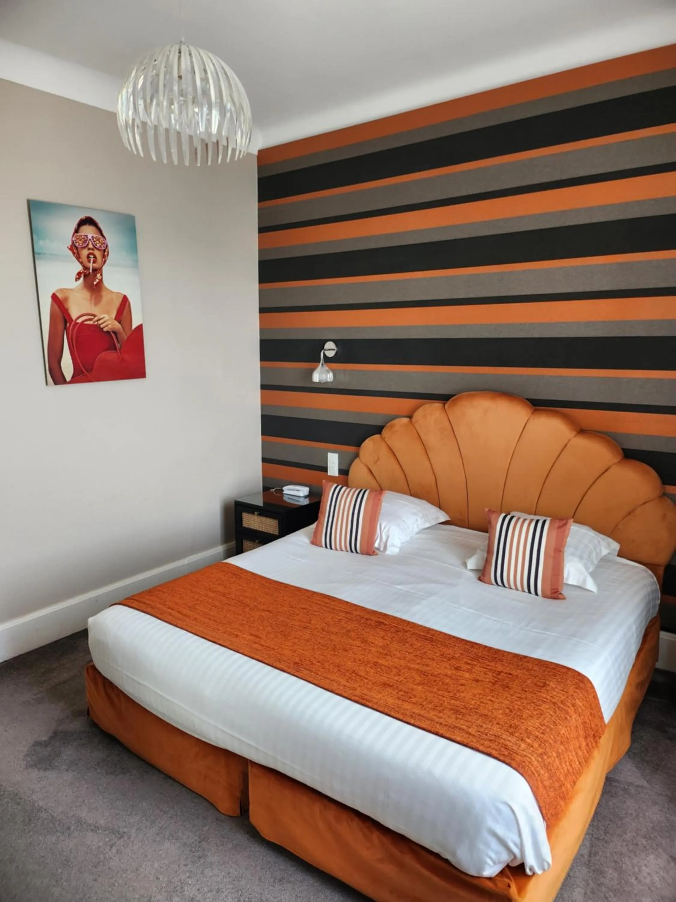 Photo of the whole room, Bed in Hôtel Les Nations The Originals Boutique VICHY