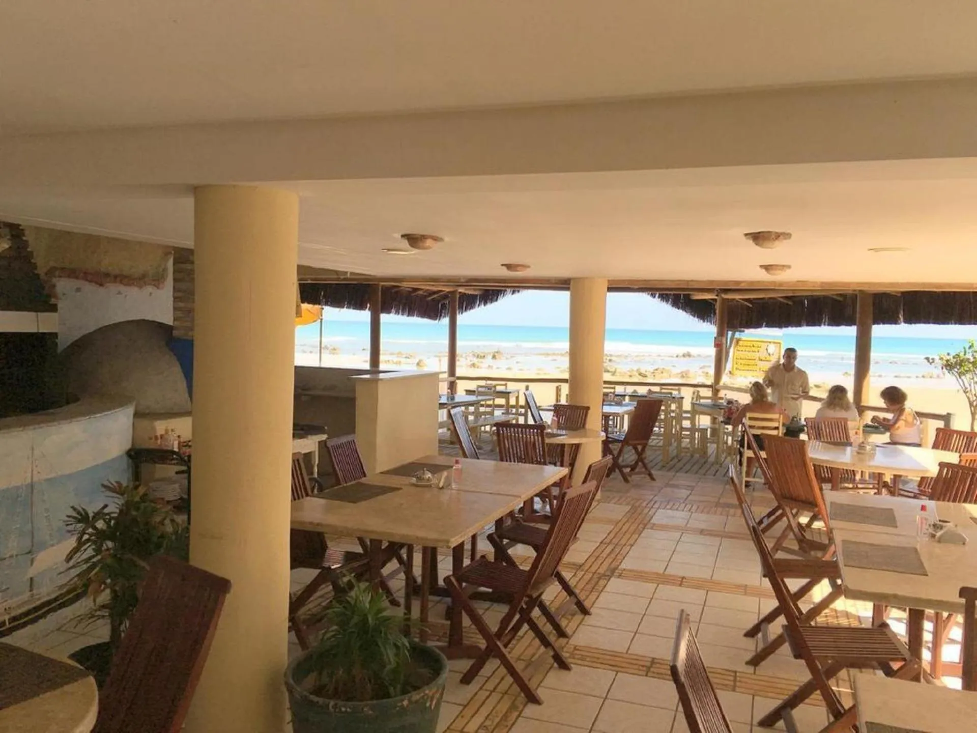 Restaurant/places to eat in Pipa's Bay Flats