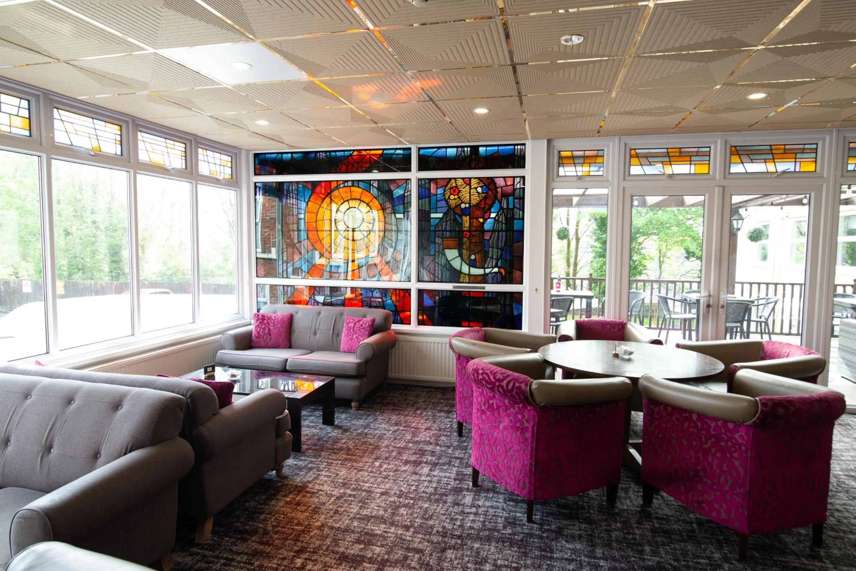 Lounge or bar in Ivy Bush Royal Hotel by Compass Hospitality