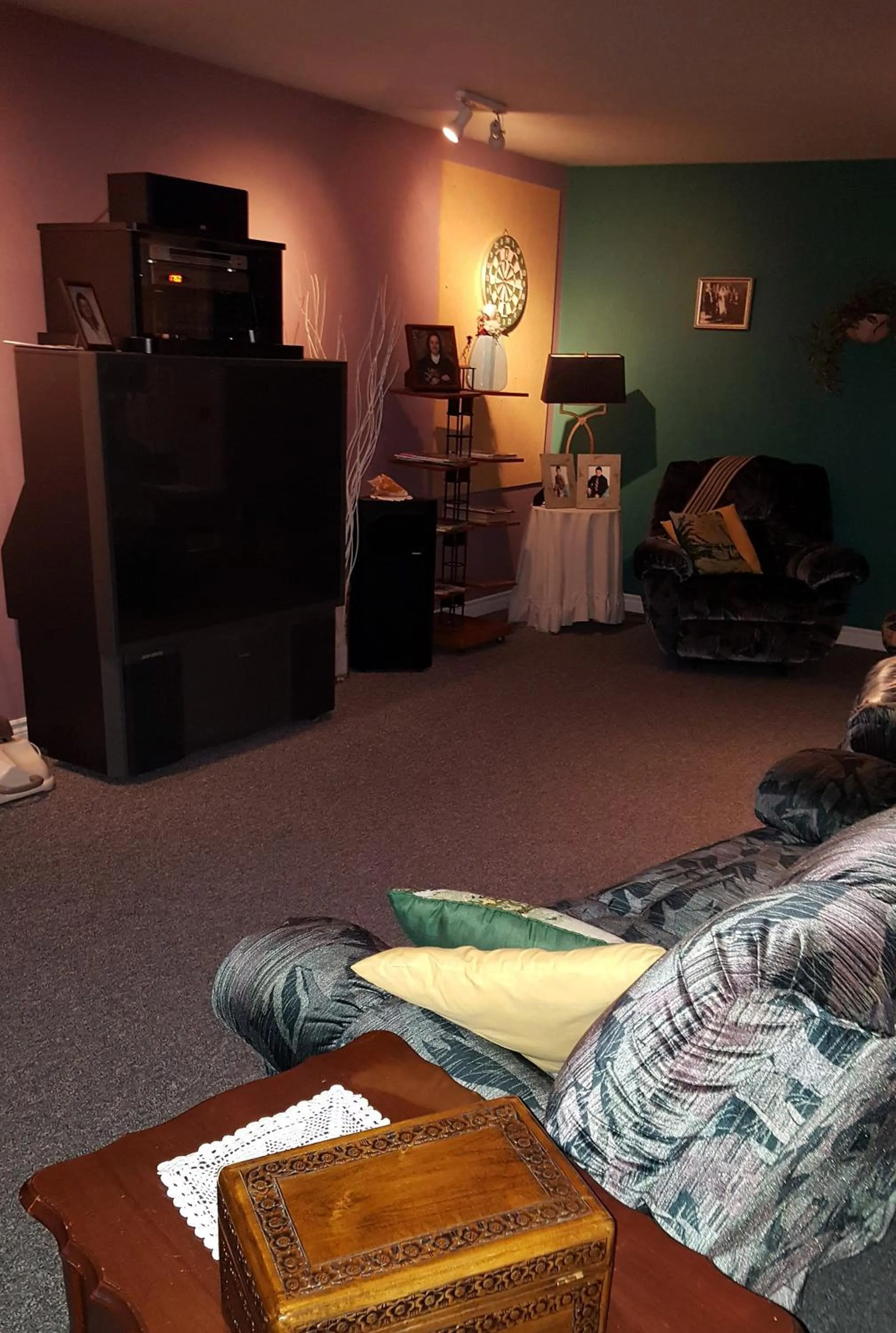 Communal lounge/ TV room in Au Soleil Couchant