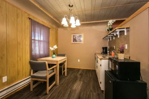 The Wisconsin Wood Inn