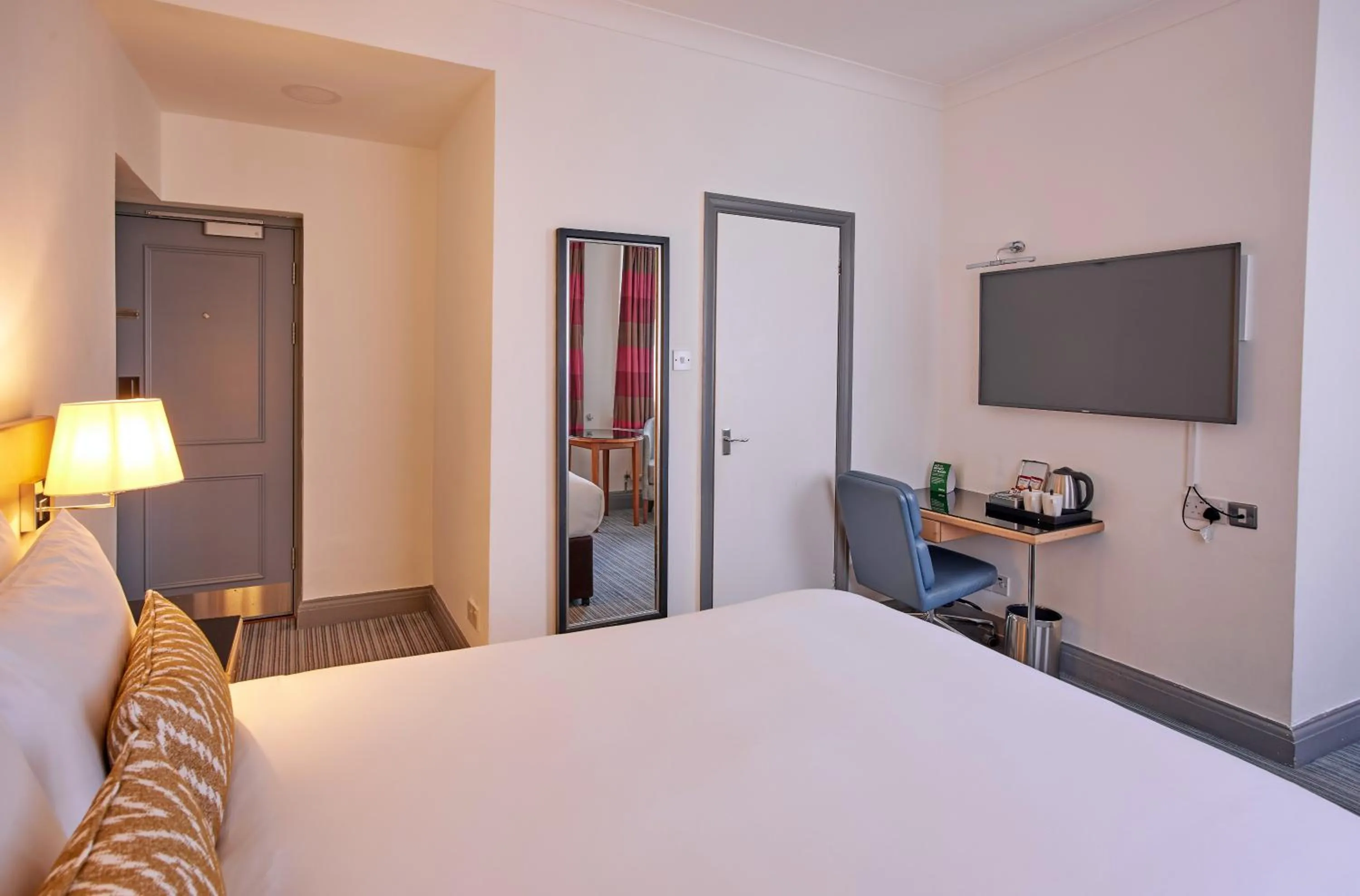 Bed in Thistle London Bloomsbury Park