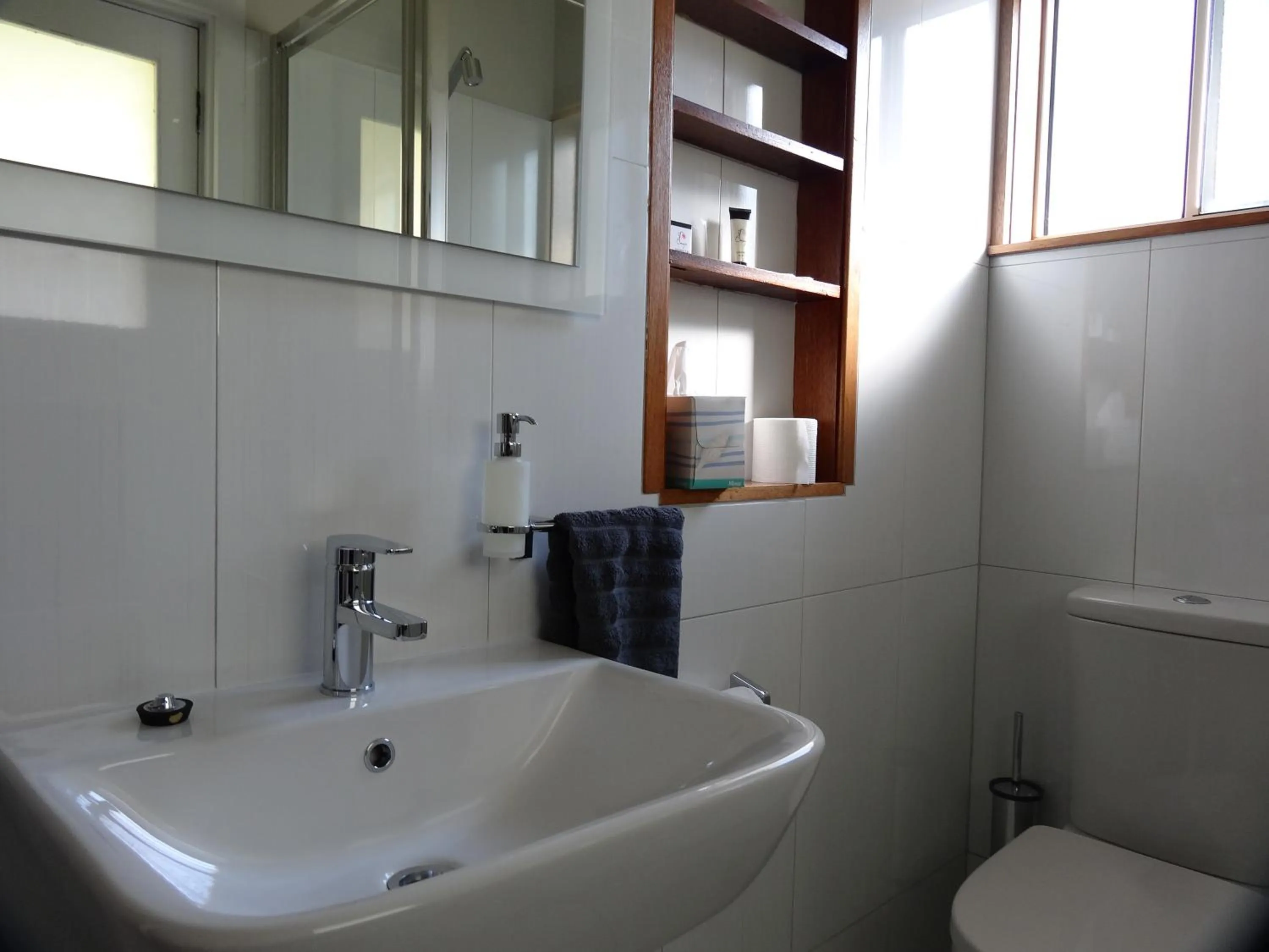 Bathroom in Mapperley Bed and Breakfast