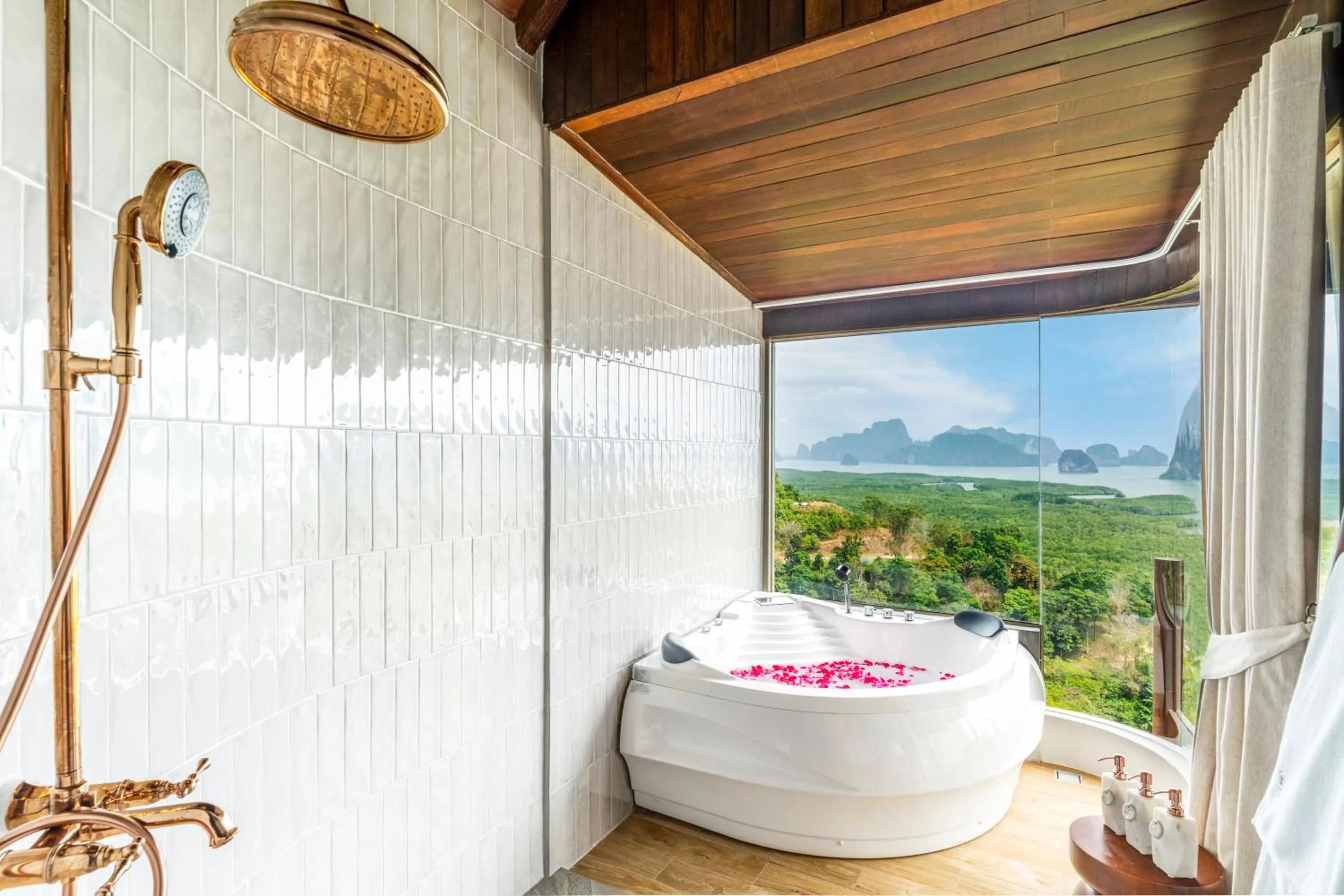 Natural landscape in Sametnangshe Boutique