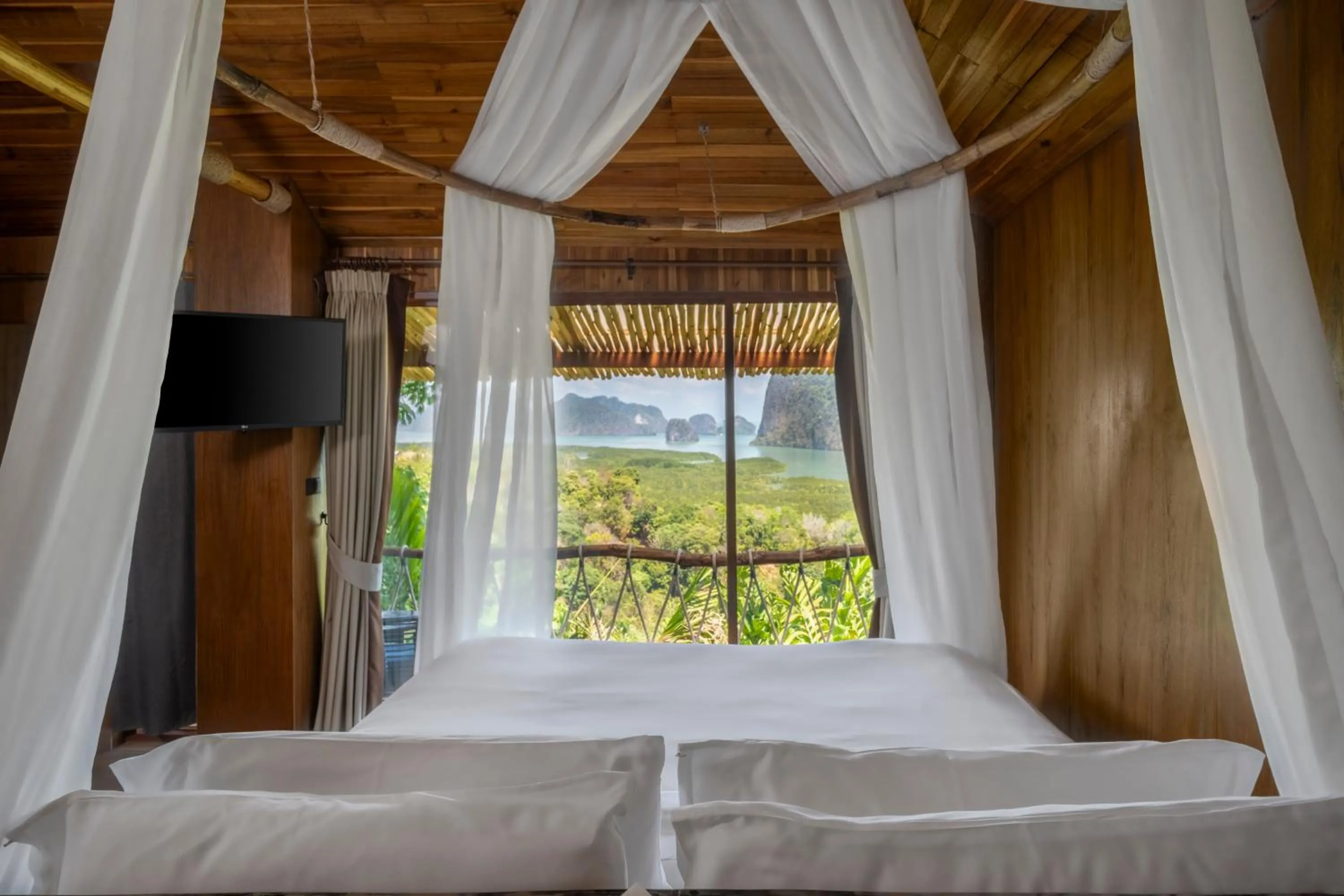 Bed in Sametnangshe Boutique