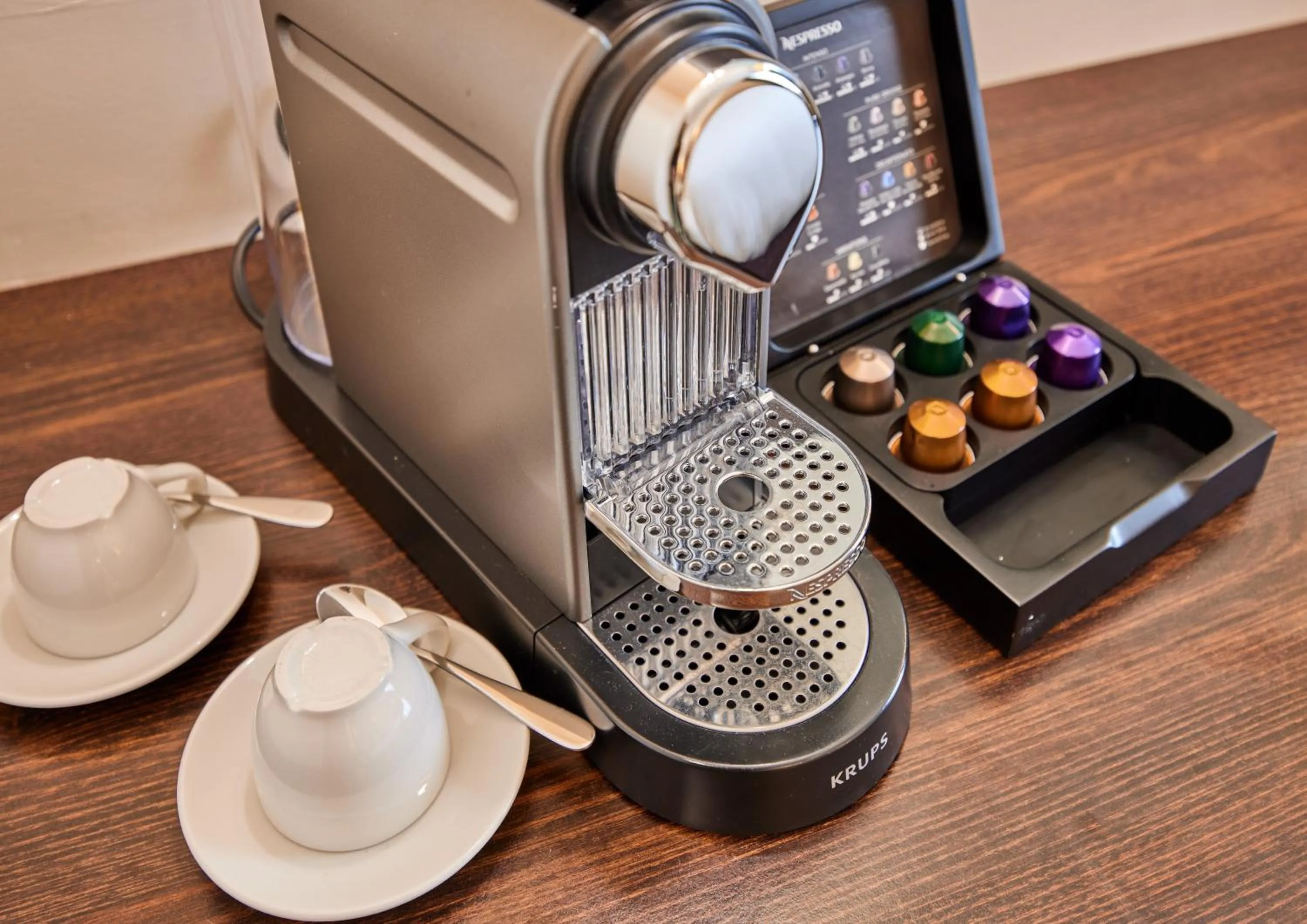 Coffee/tea facilities in Thistle London Heathrow Terminal 5