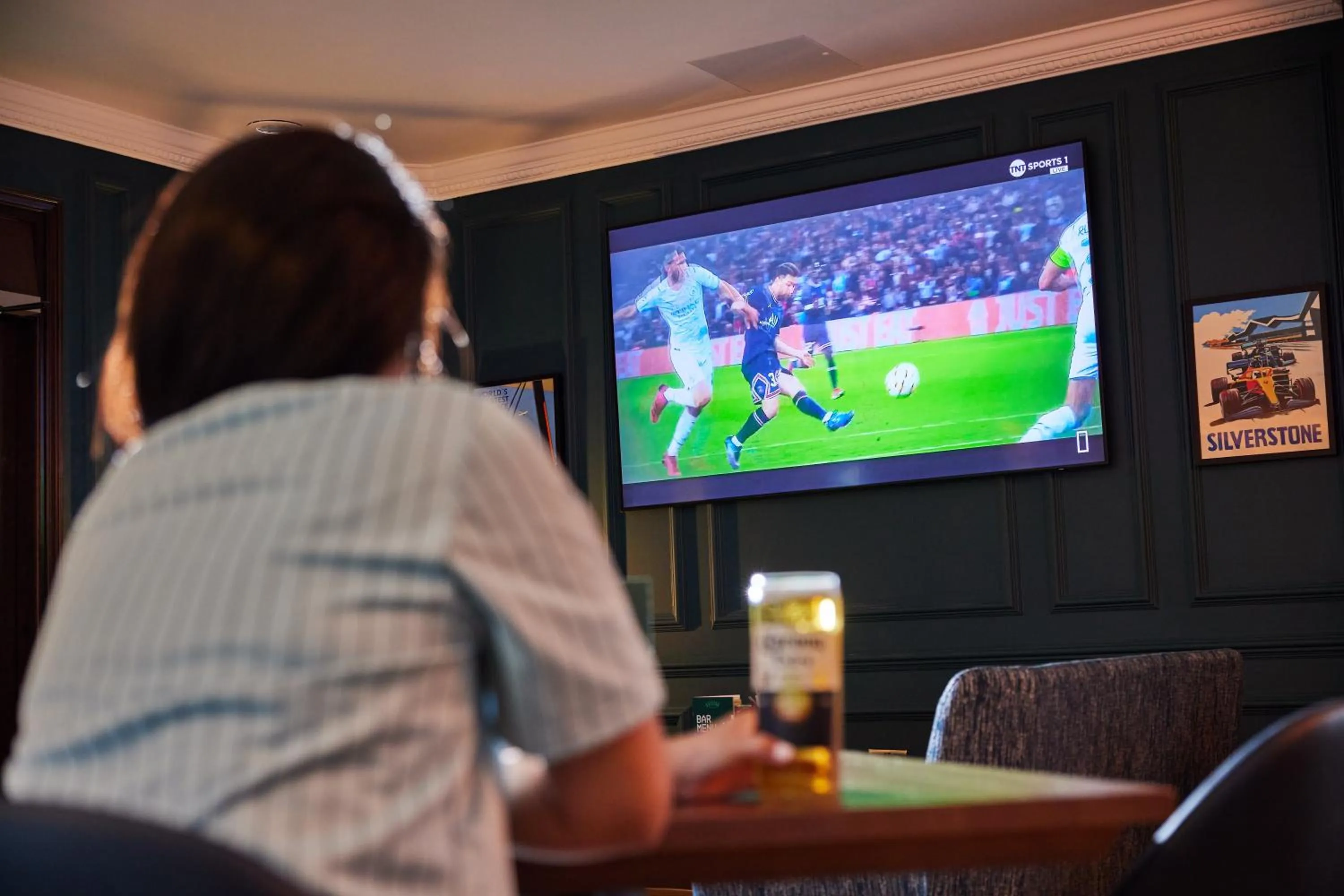 Restaurant/places to eat in Thistle London Heathrow Terminal 5