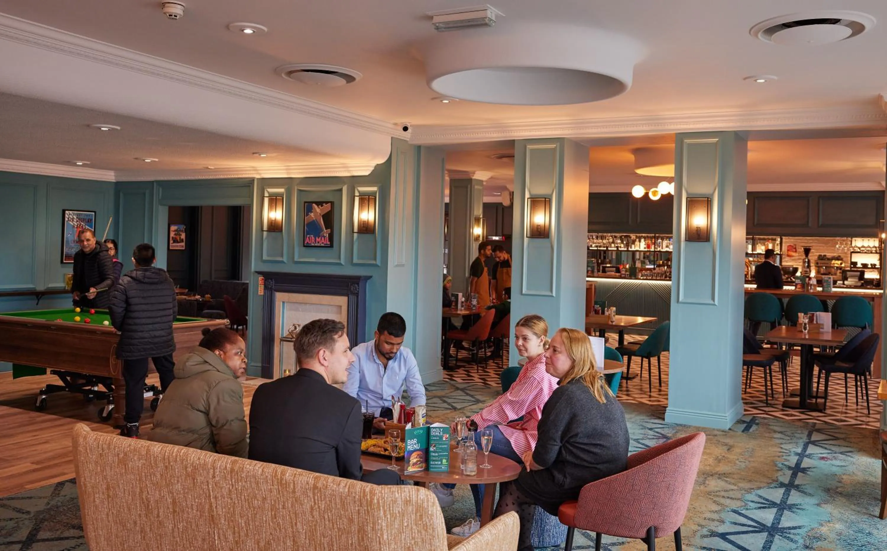 Restaurant/places to eat in Thistle London Heathrow Terminal 5