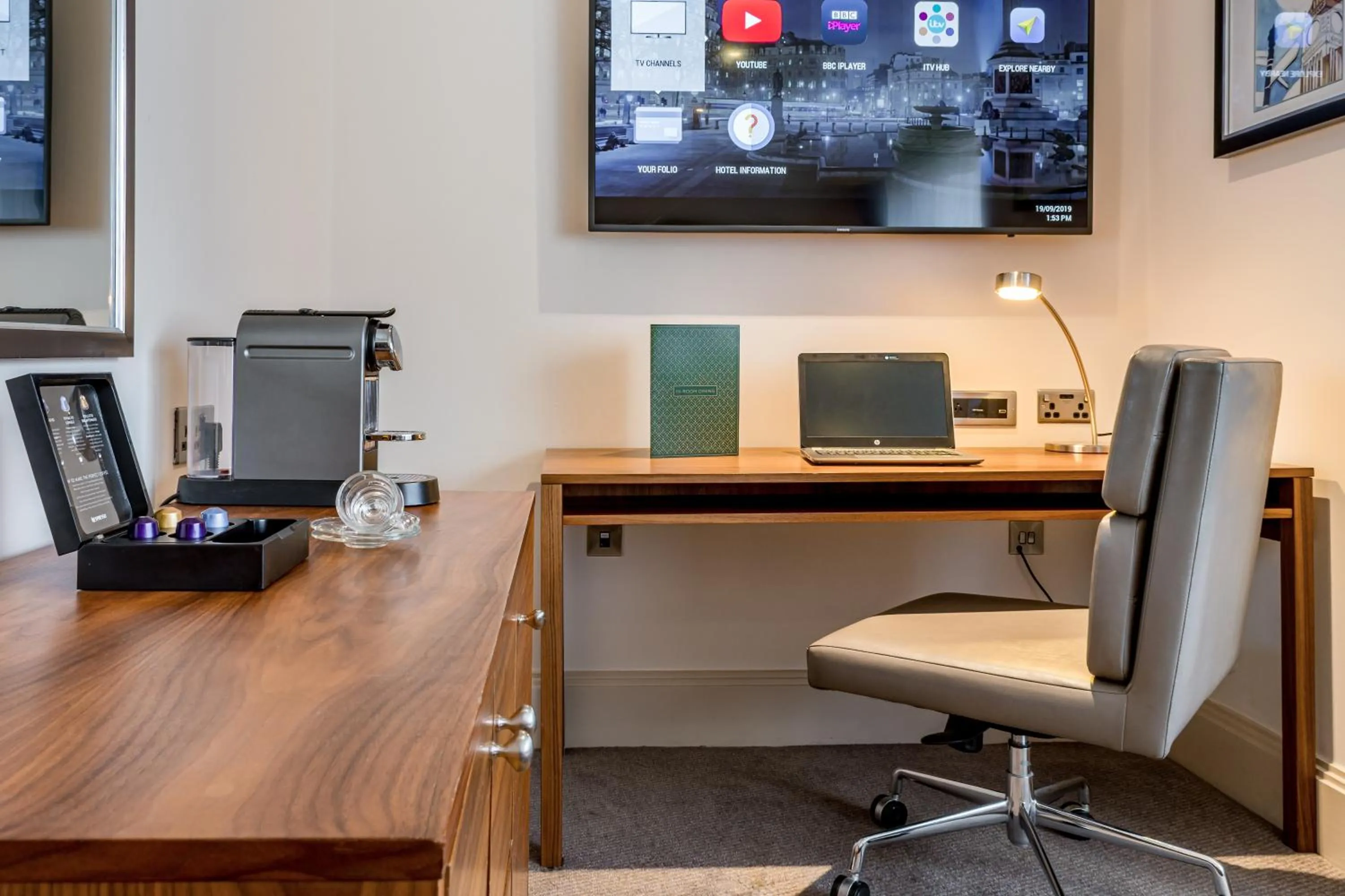 Bedroom in The Marble Arch Hotel, by Thistle