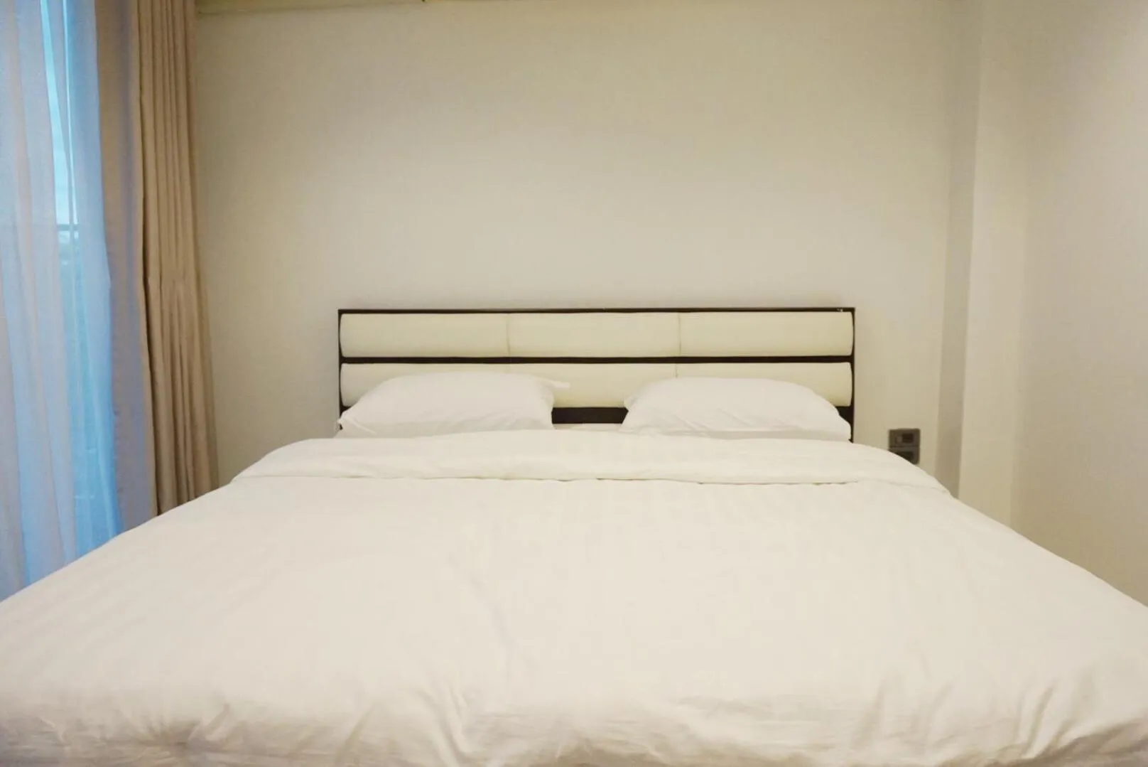 Bed in Boon Street Hostel