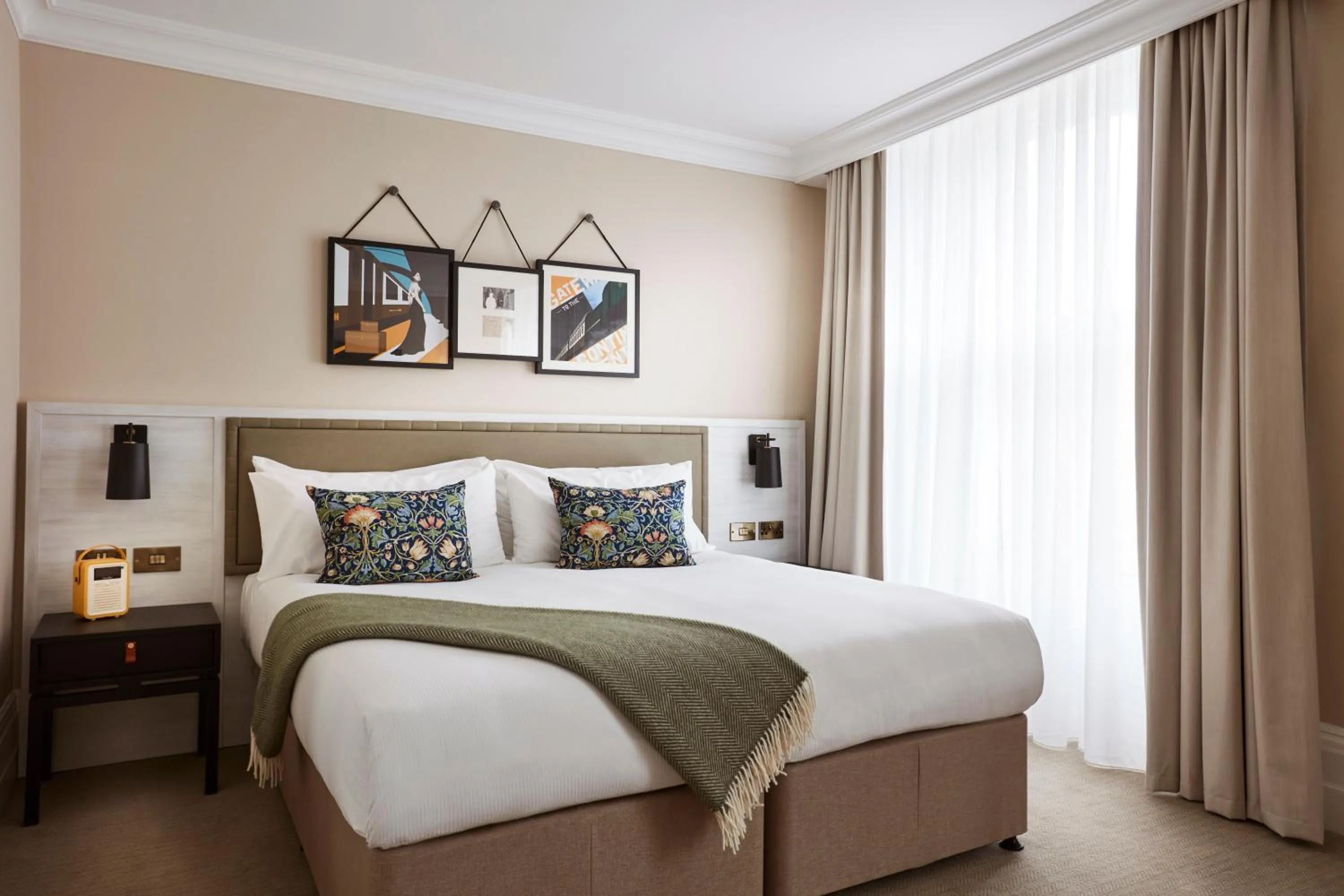 Bed in The Clermont London, Victoria