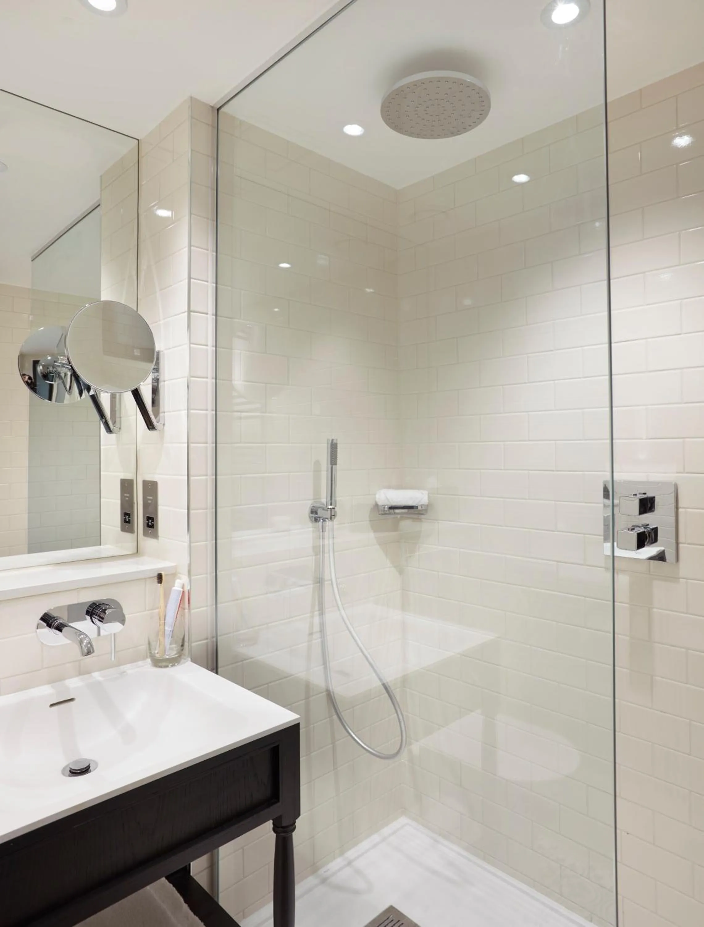 Bathroom in The Clermont London, Victoria