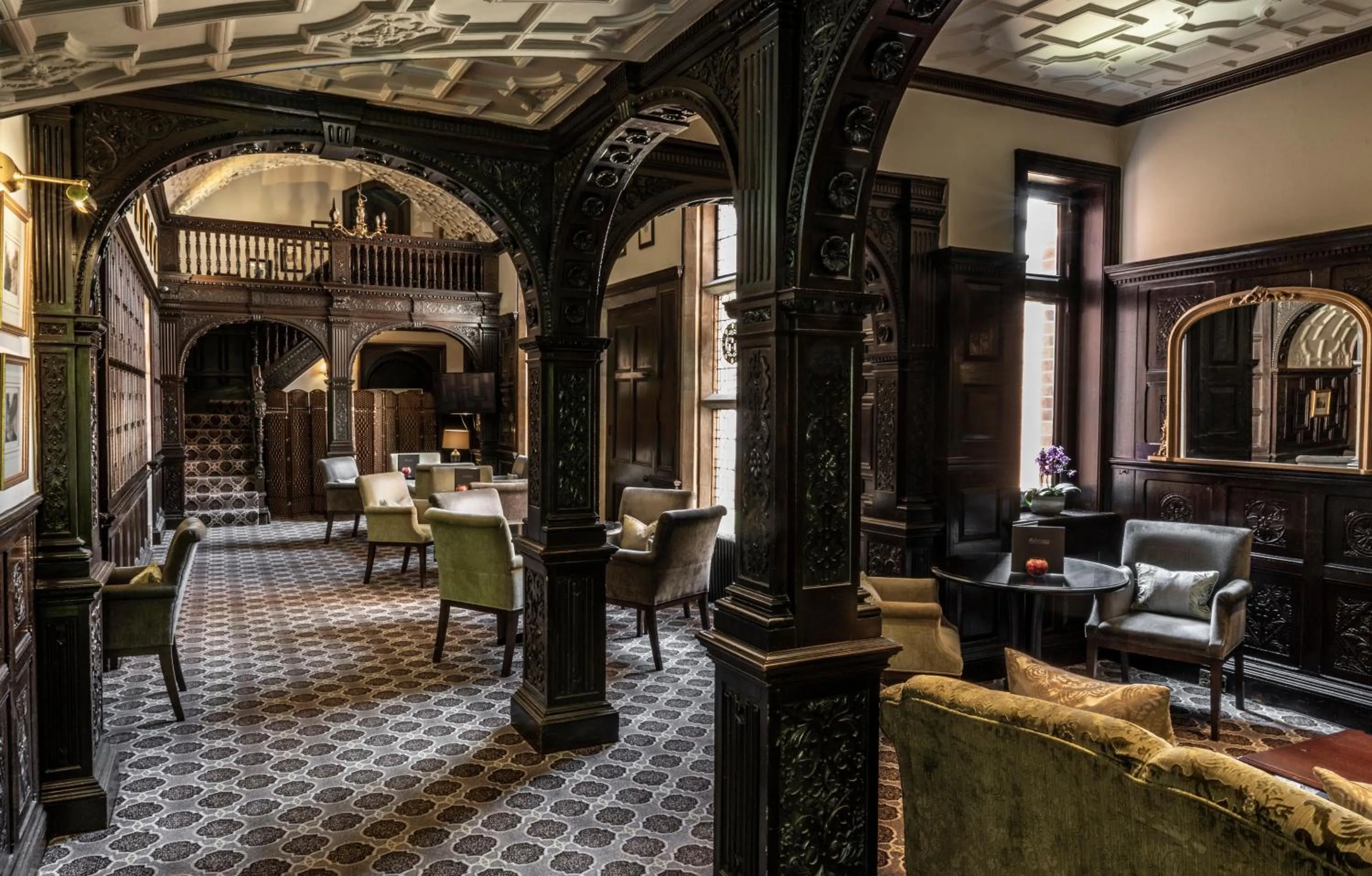 Lounge or bar in Audleys Wood Hotel, Basingstoke