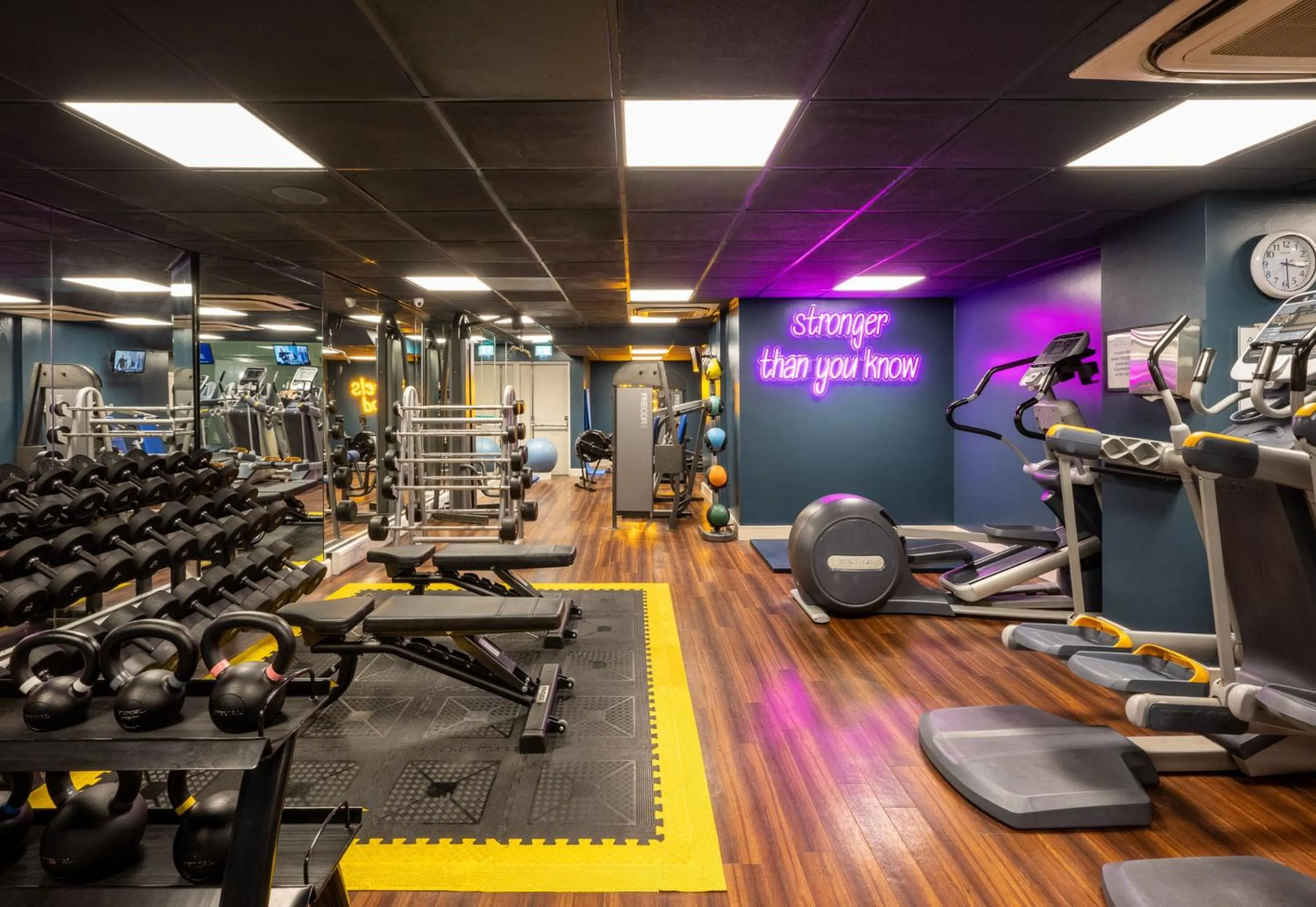 Fitness centre/facilities in Leonardo Royal Hotel Brighton Waterfront