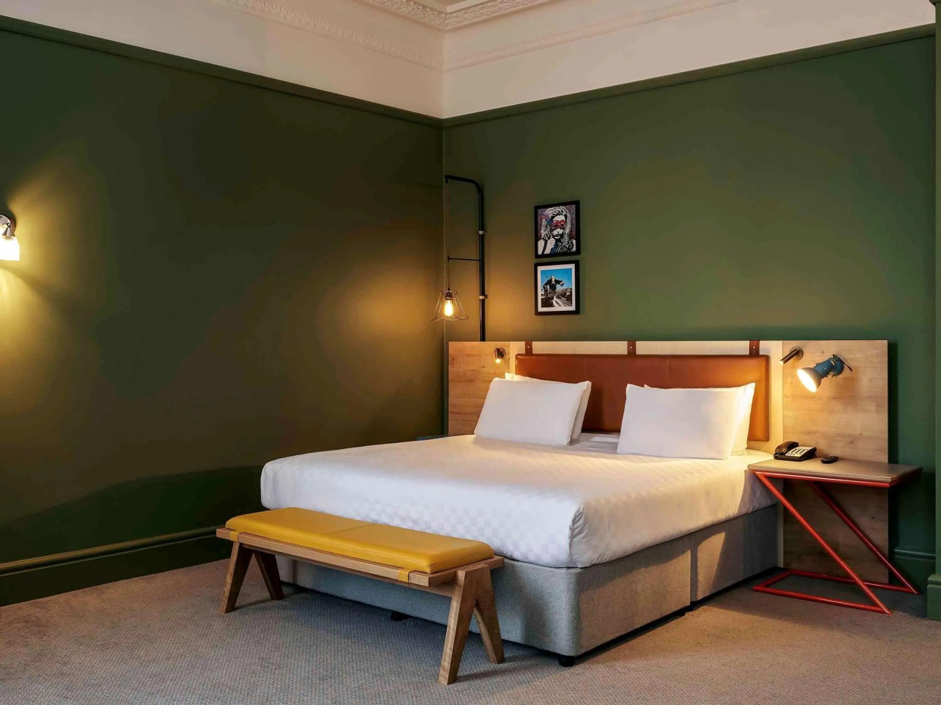 Photo of the whole room, Bed in The Grand Bristol By Sunday