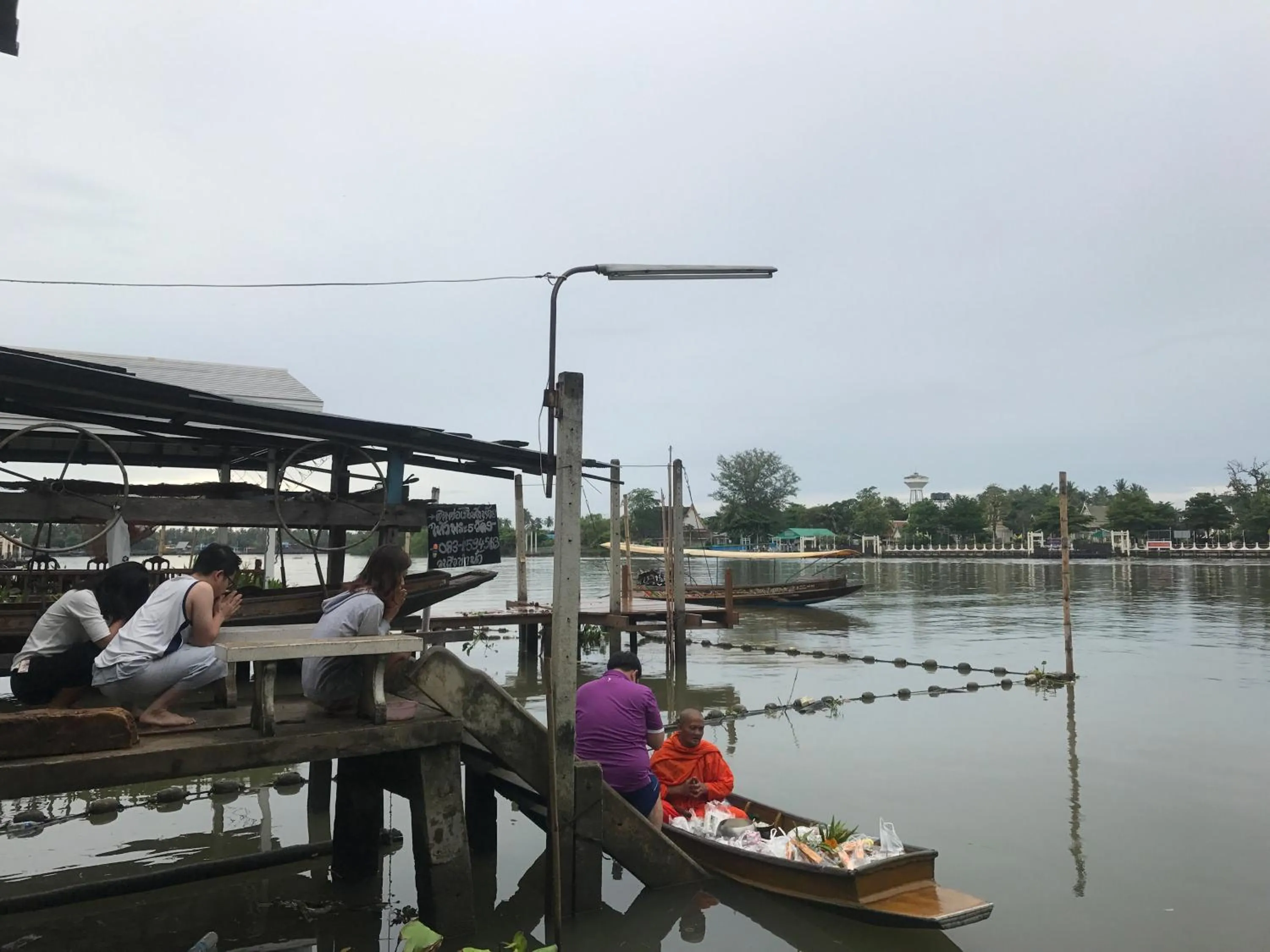 Activities in Se'sun Amphawa