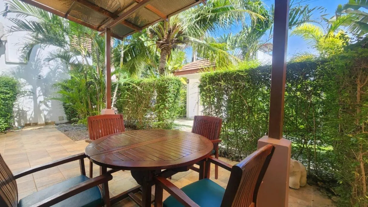 Oasis Garden & Pool Villa at VIP Resort