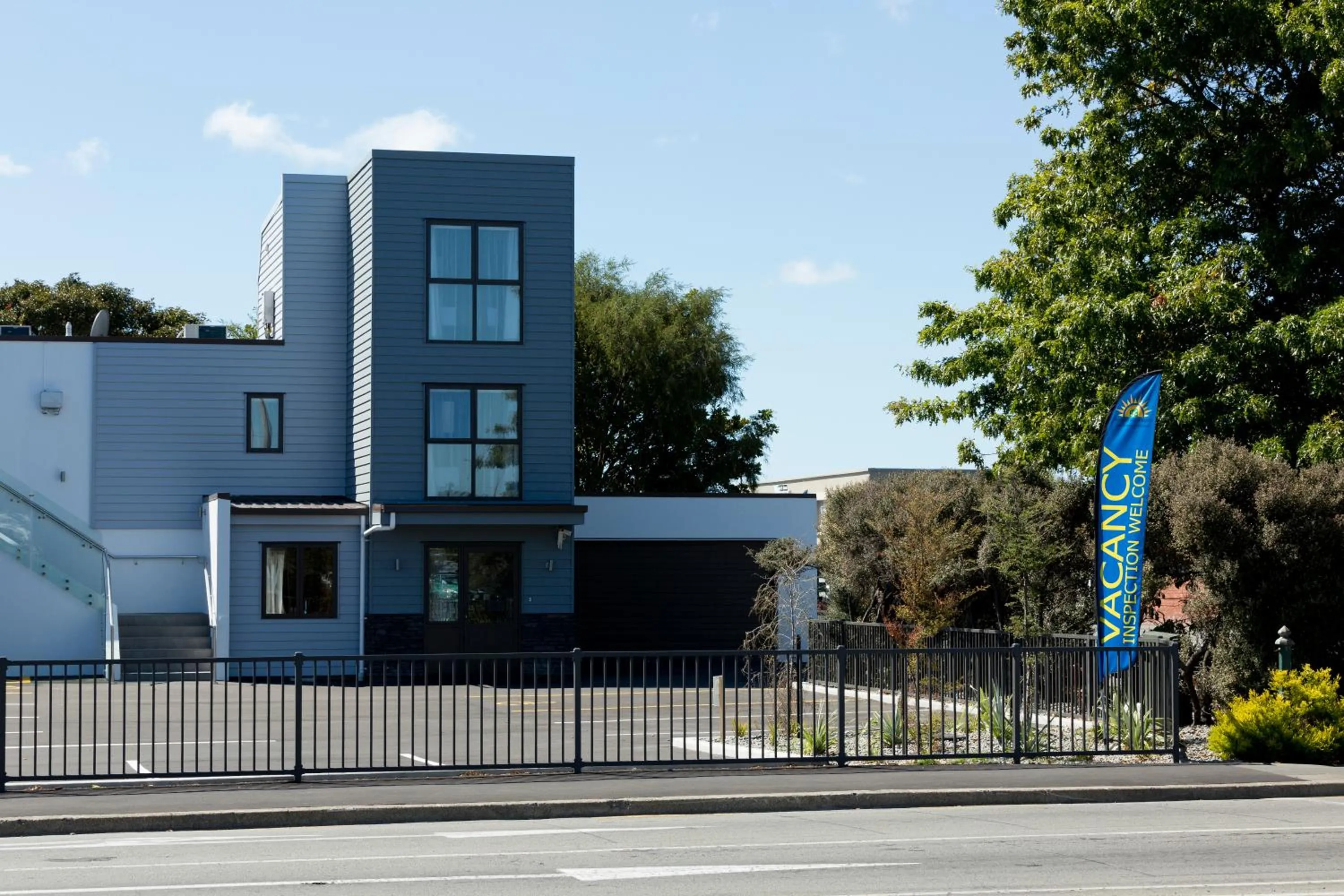 Property building in 2 on Whiteleigh and 239 on Lincoln Motel