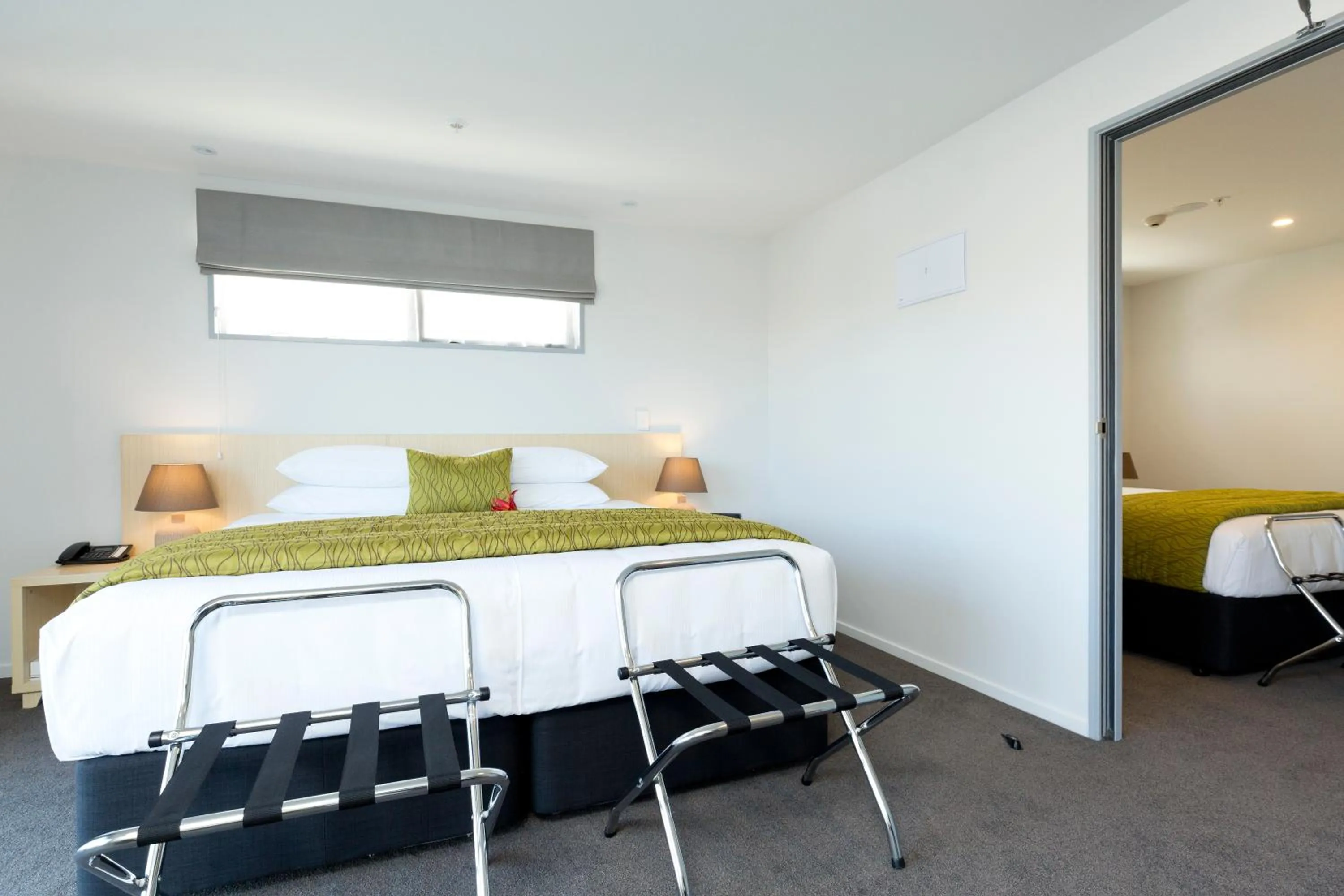 Bed in 2 on Whiteleigh and 239 on Lincoln Motel